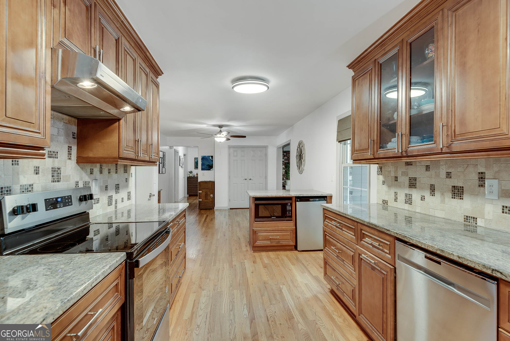 2430 Sherbrooke Court NE