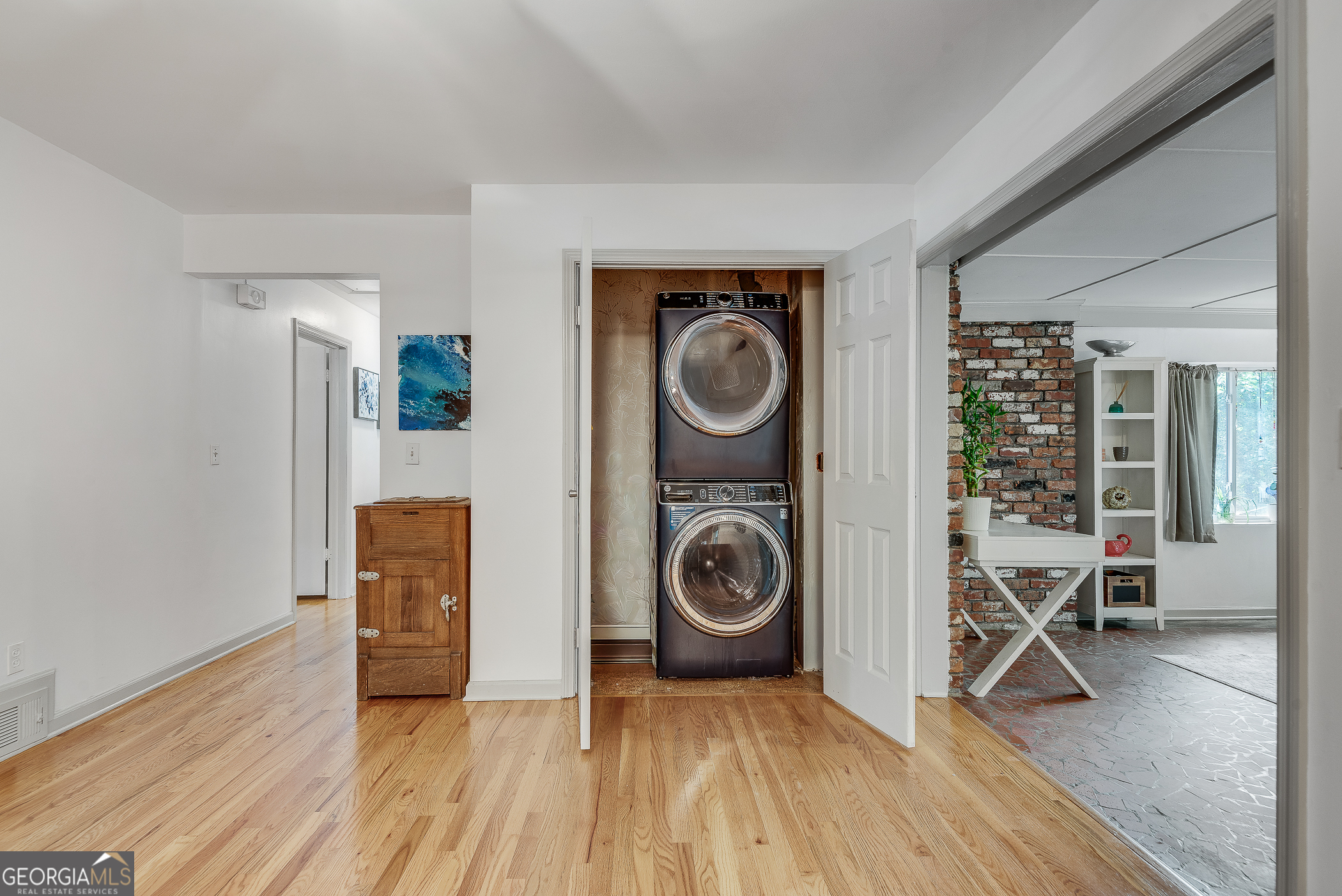 2430 Sherbrooke Court NE