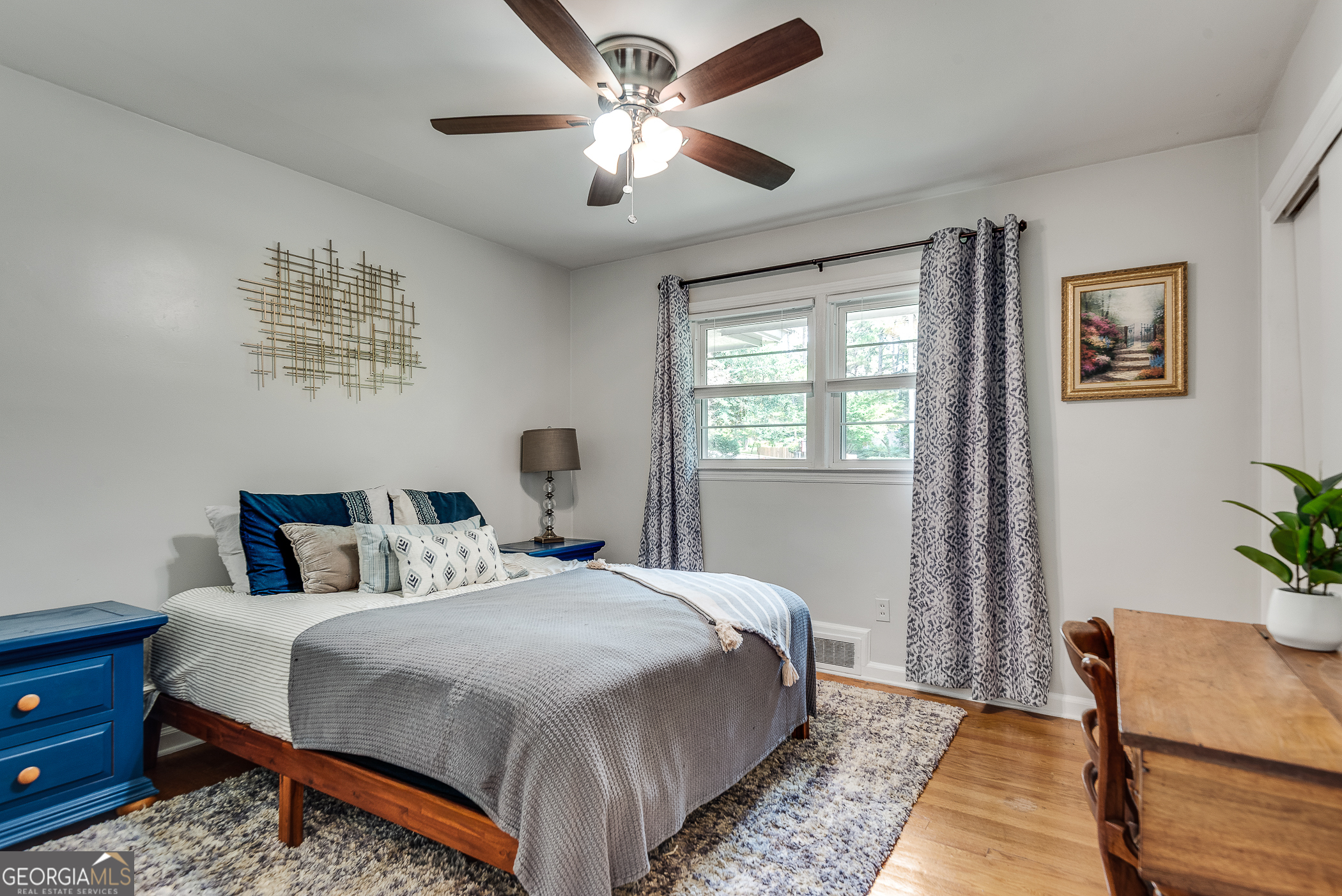 2430 Sherbrooke Court NE