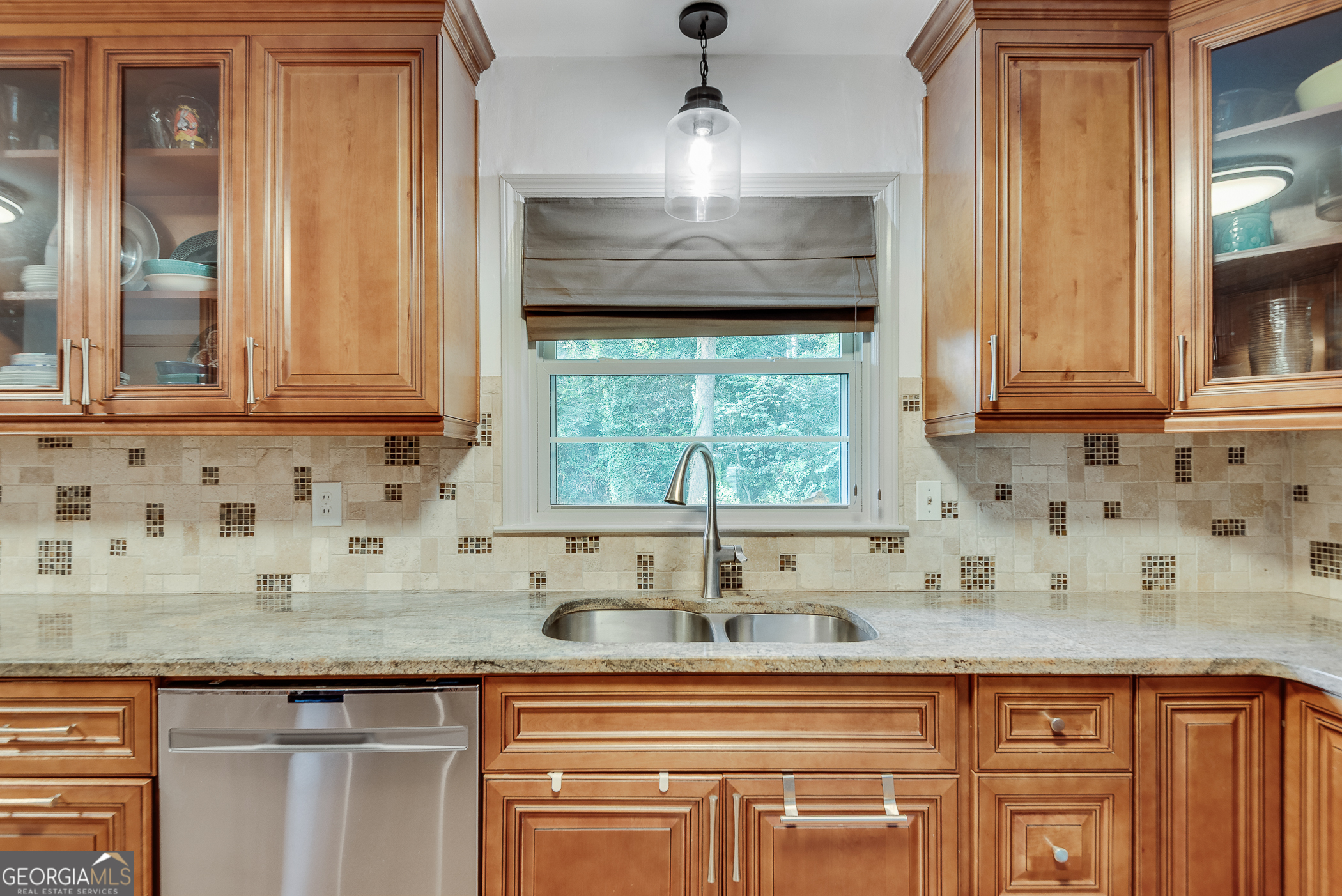 2430 Sherbrooke Court NE