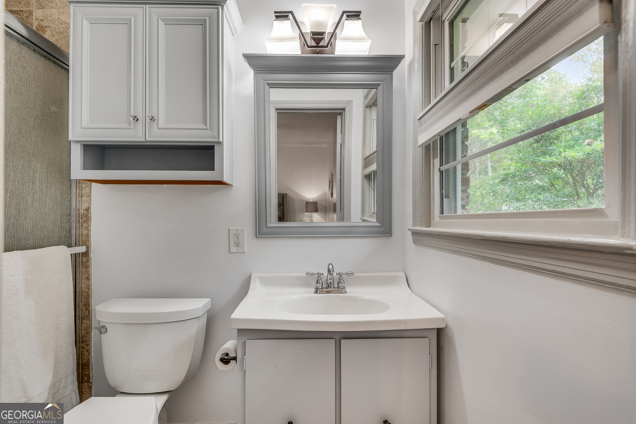 2430 Sherbrooke Court NE