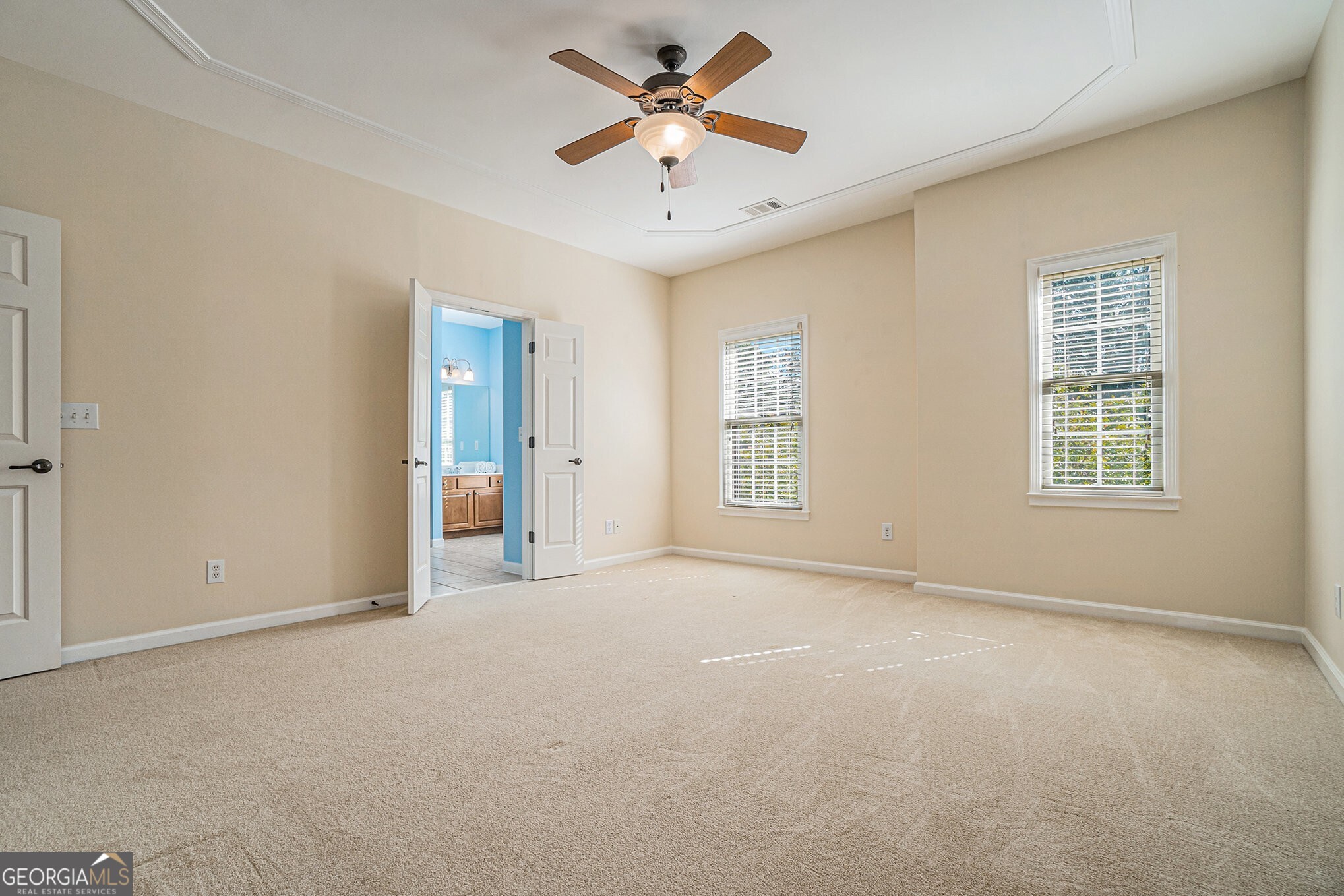 3022 Gaston Circle SE