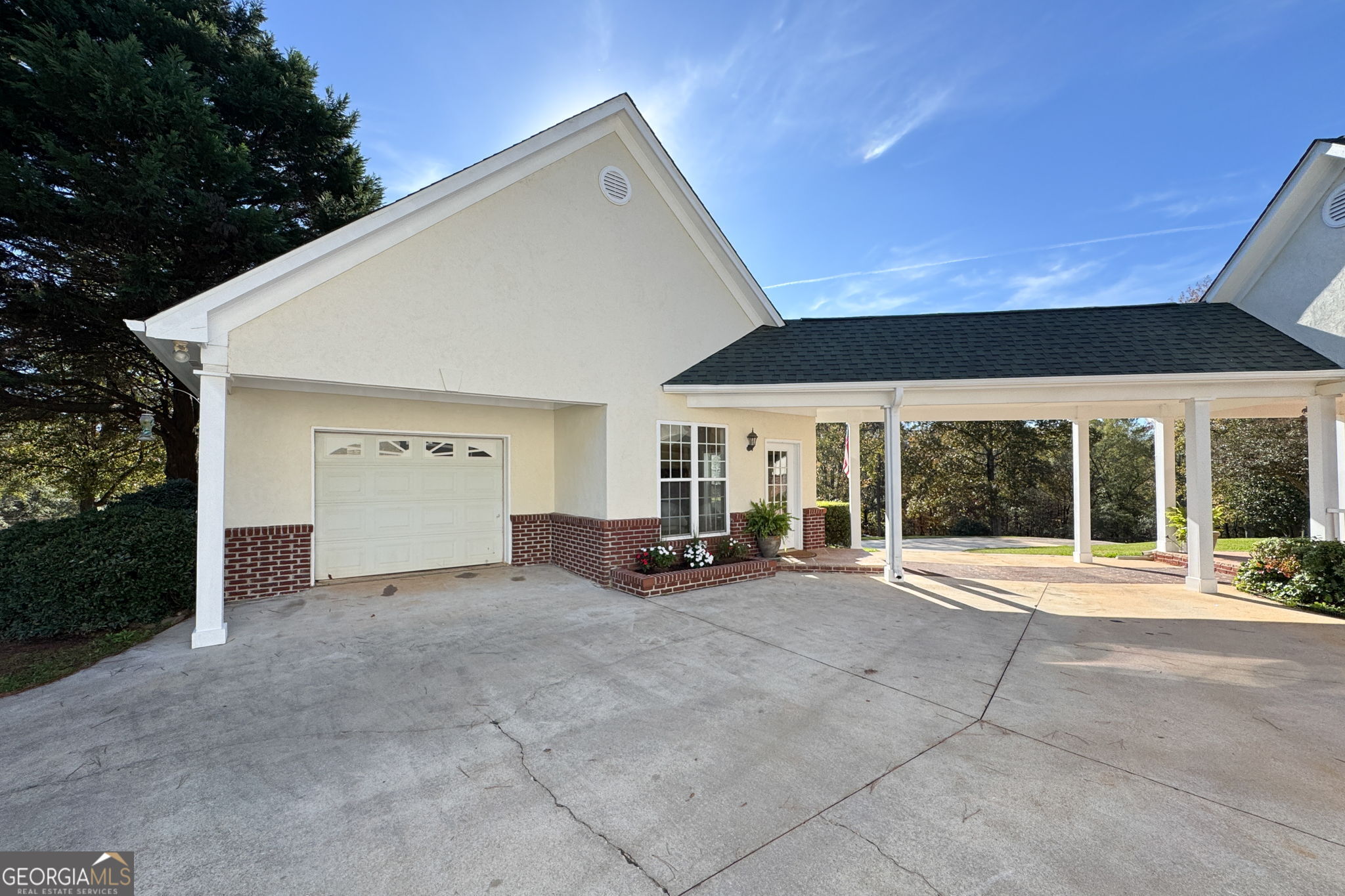 228 Indian Creek Road