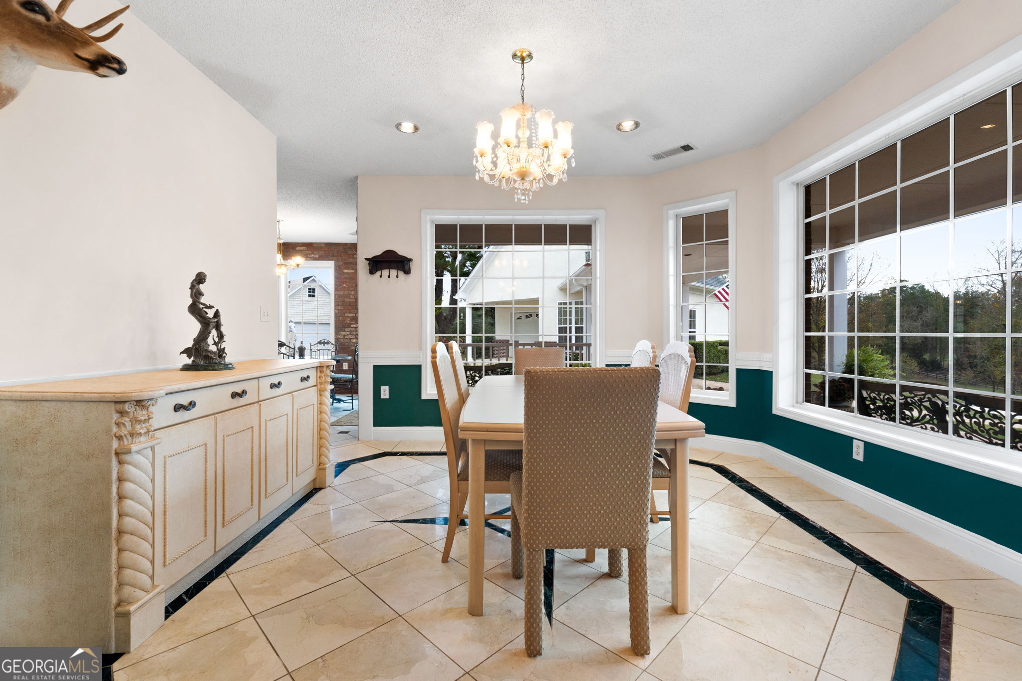228 Indian Creek Road