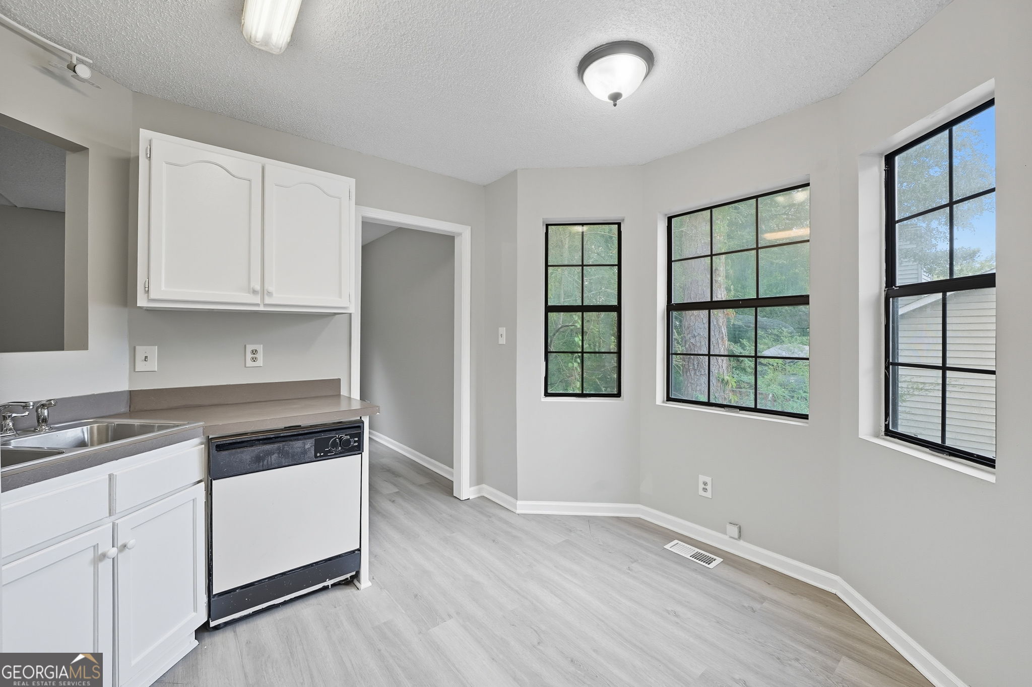 109 Mayflower Circle