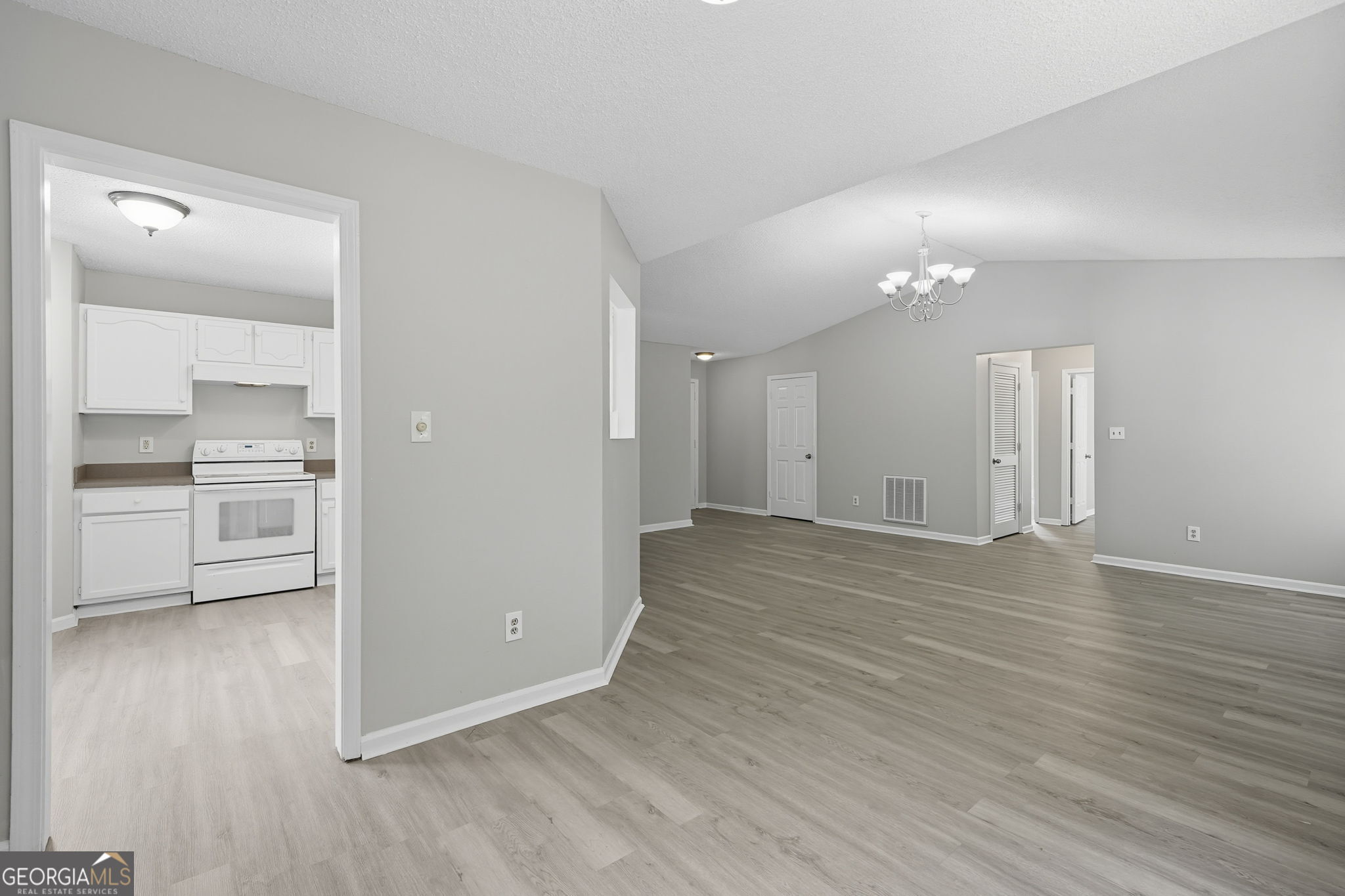 109 Mayflower Circle