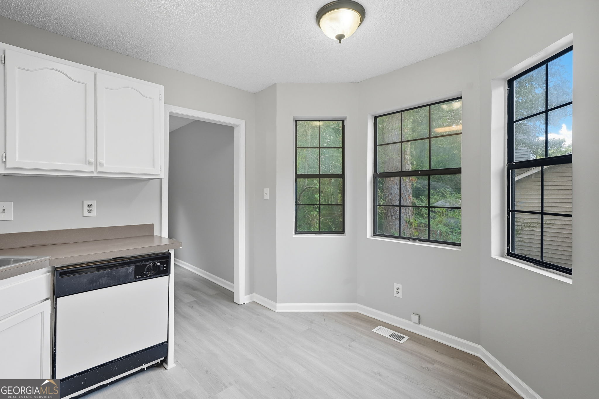 109 Mayflower Circle