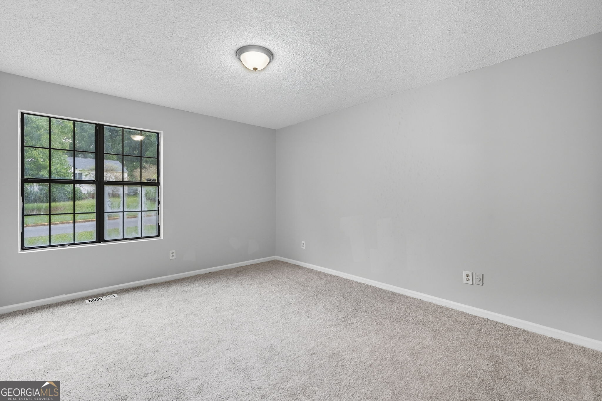 109 Mayflower Circle