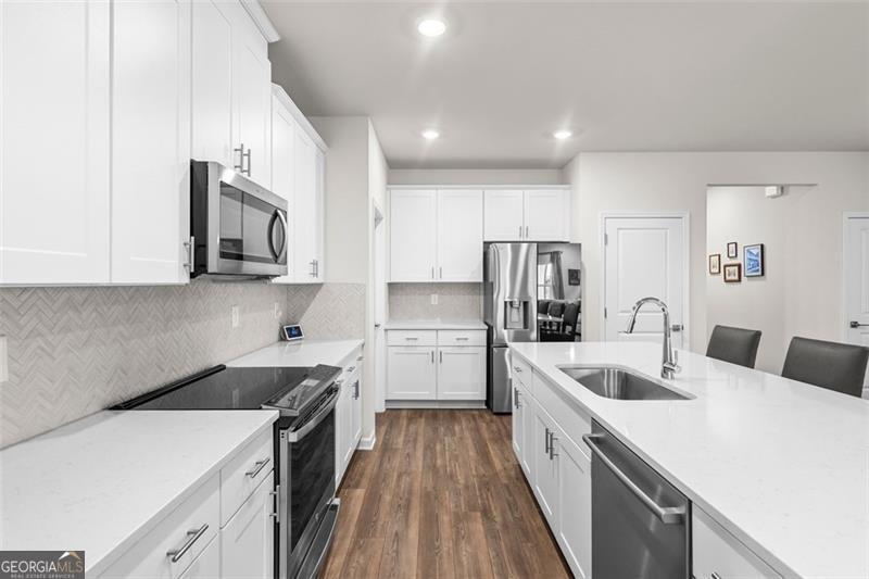 2401 Canning View Avenue