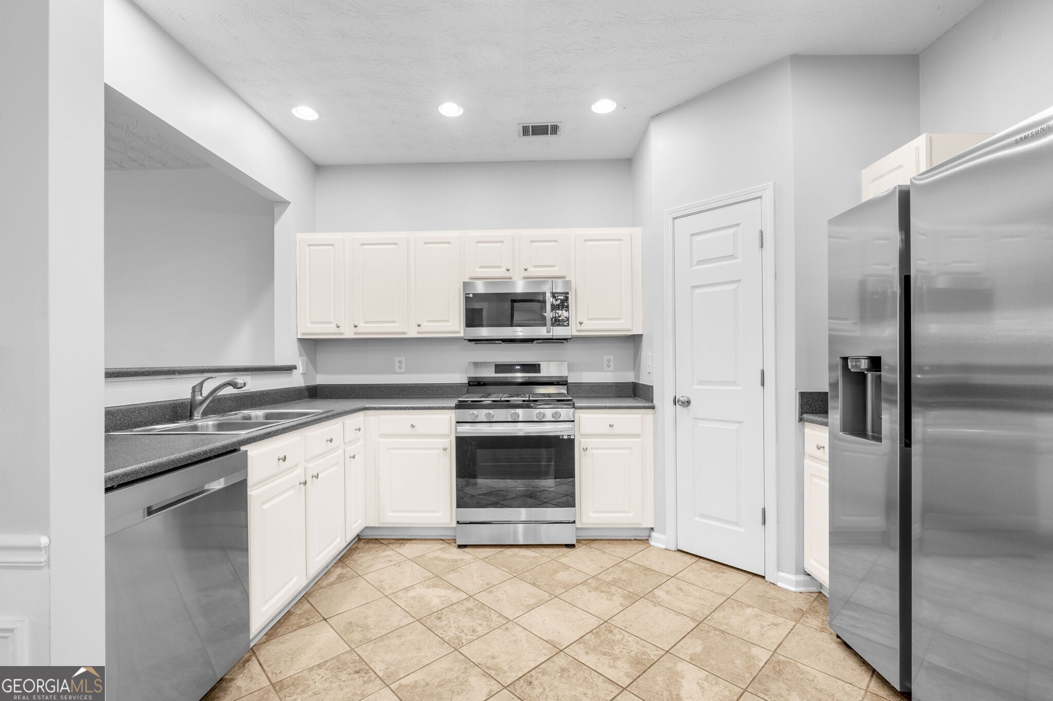 1261 Birkhall Drive