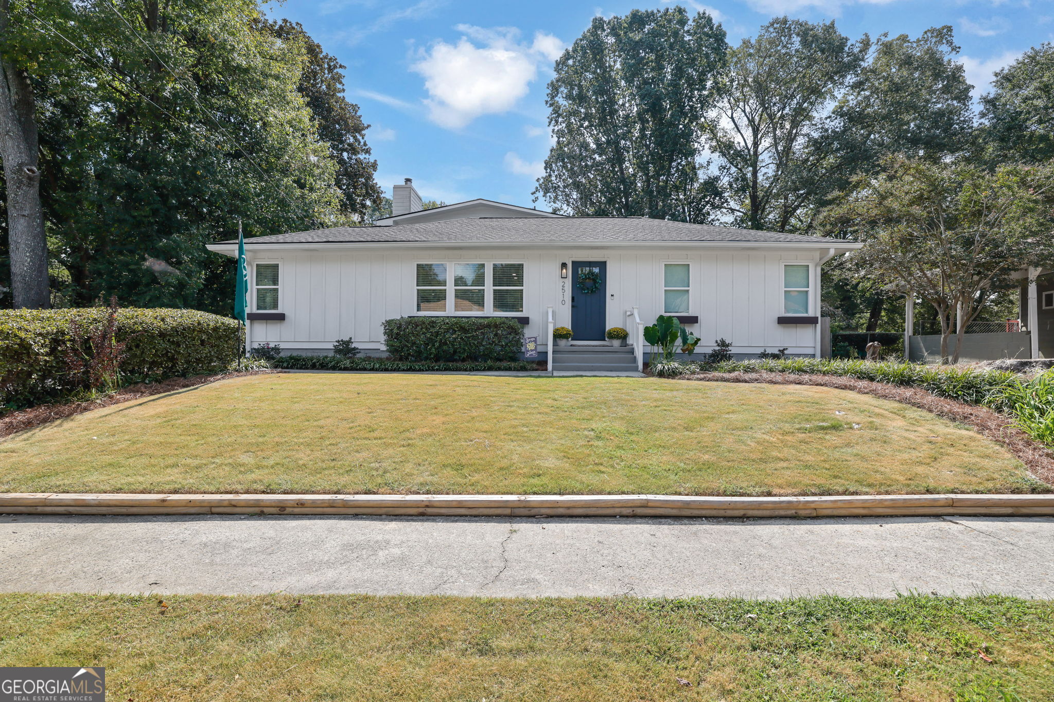 2510 Glendale Circle SE