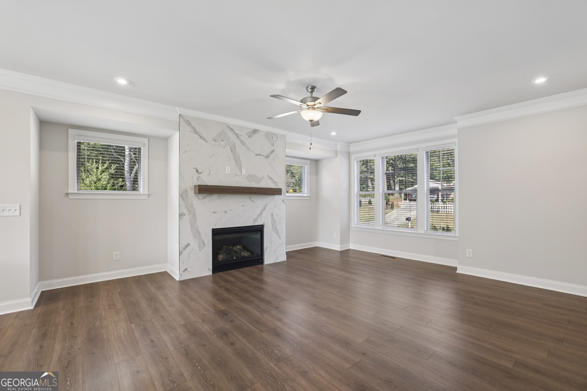 2530 Clairebrooke Bend