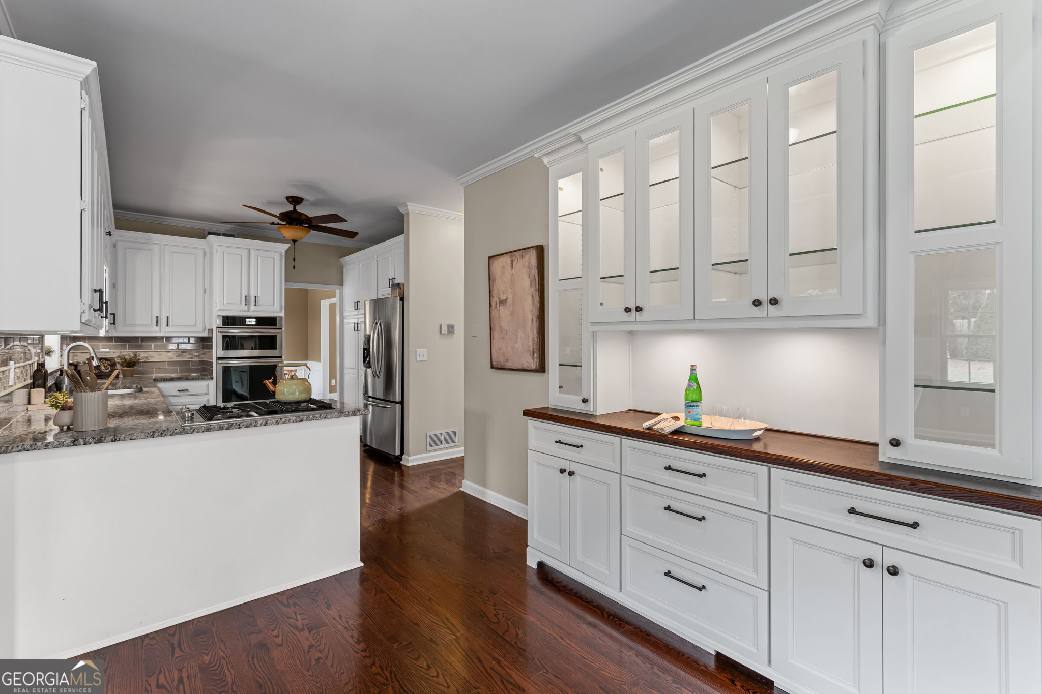 1877 De Winton Place