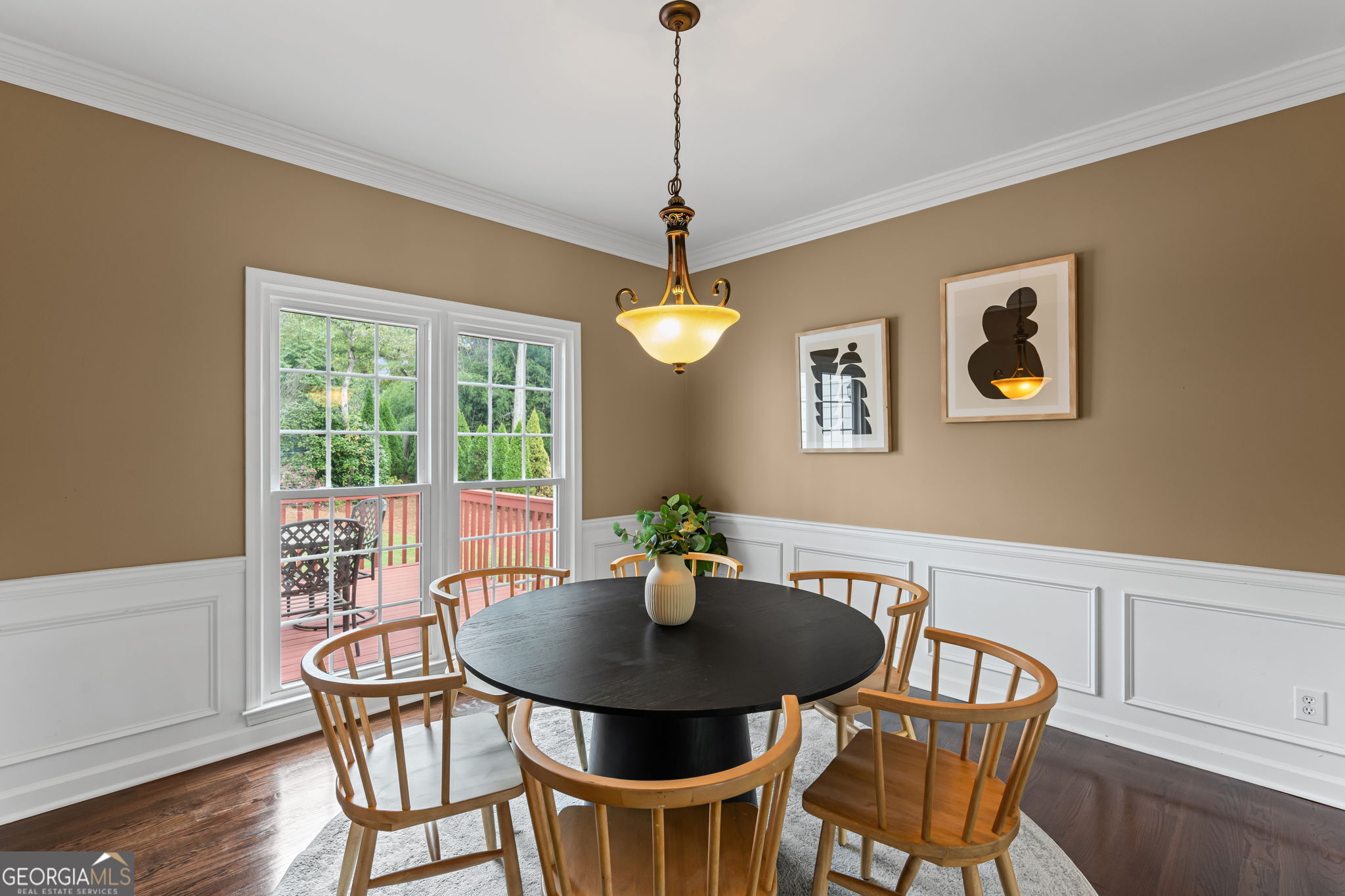 1877 De Winton Place