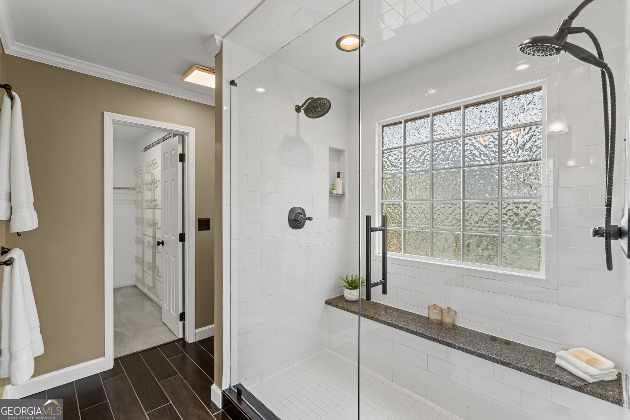 1877 De Winton Place