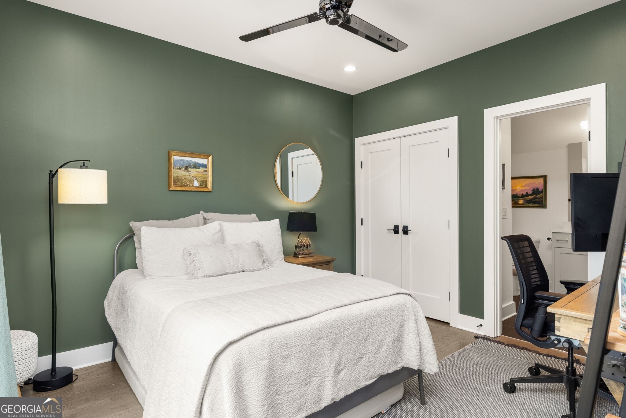550 N Highland Avenue NE # 4