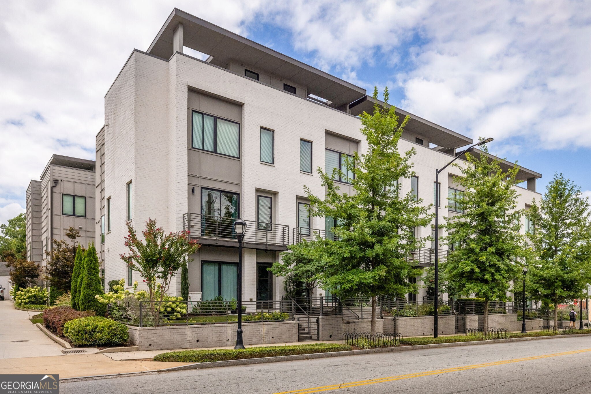 550 N Highland Avenue NE # 4