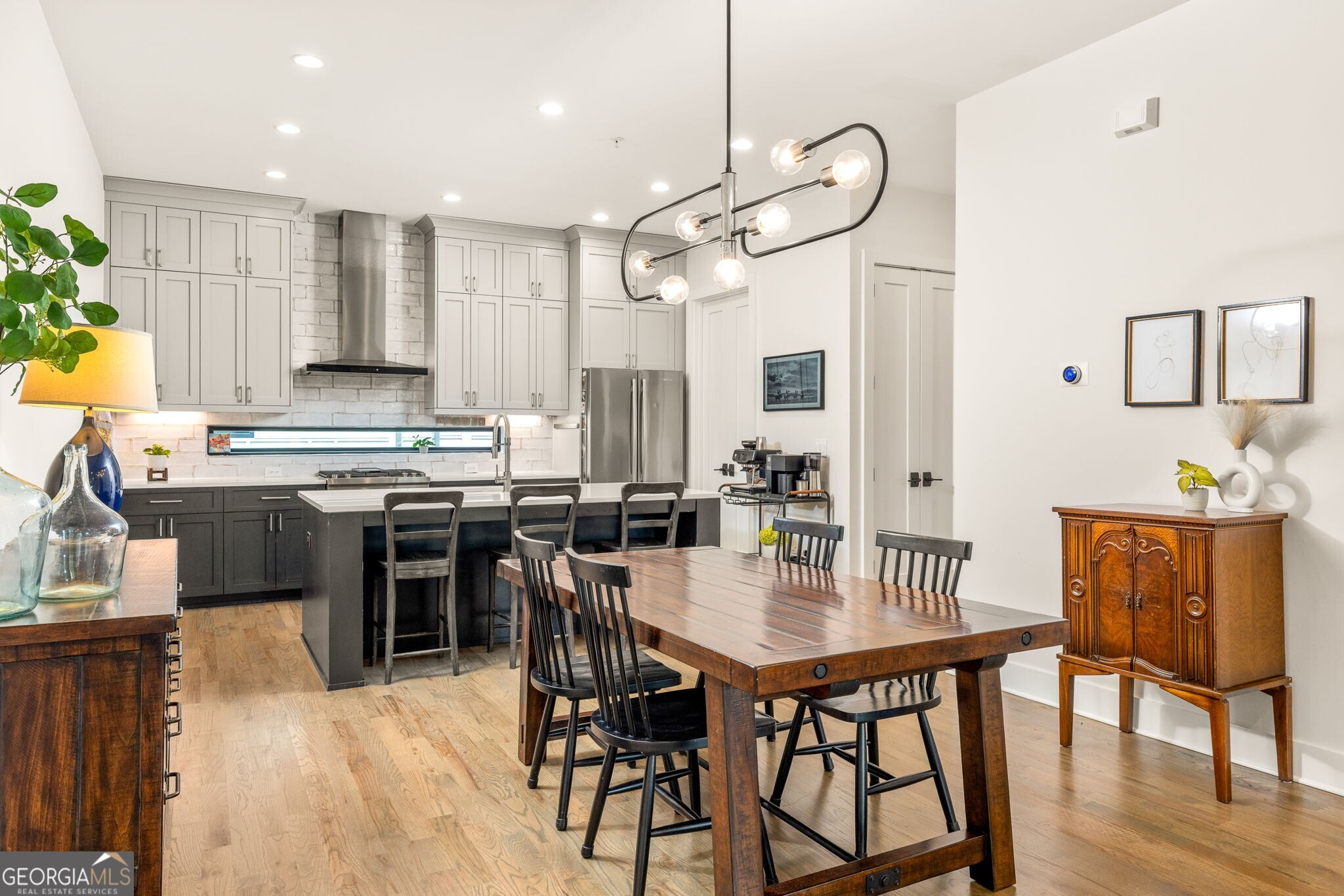 550 N Highland Avenue NE # 4