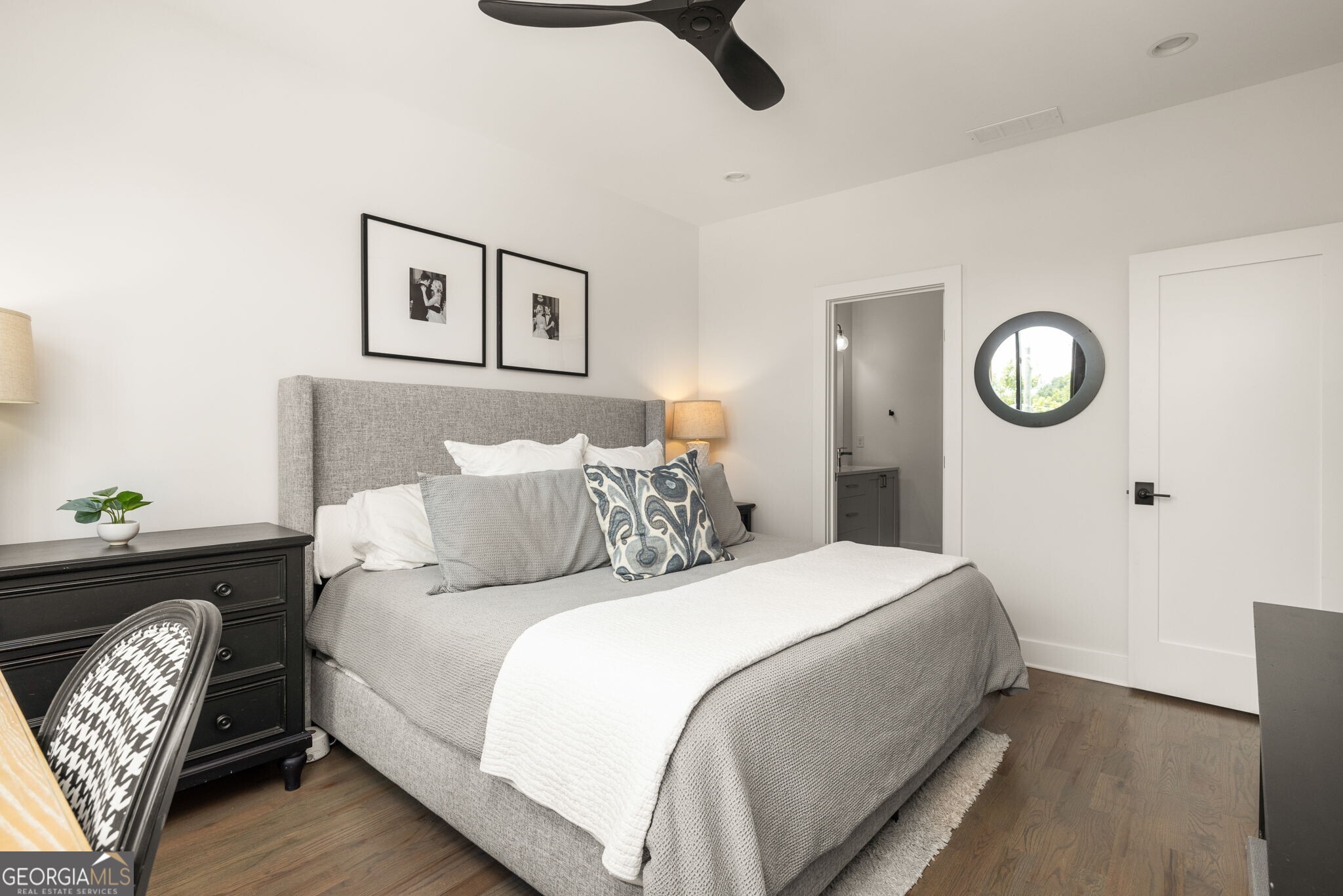 550 N Highland Avenue NE # 4