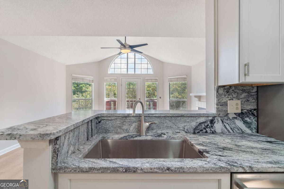 712 Cypress Pointe Street