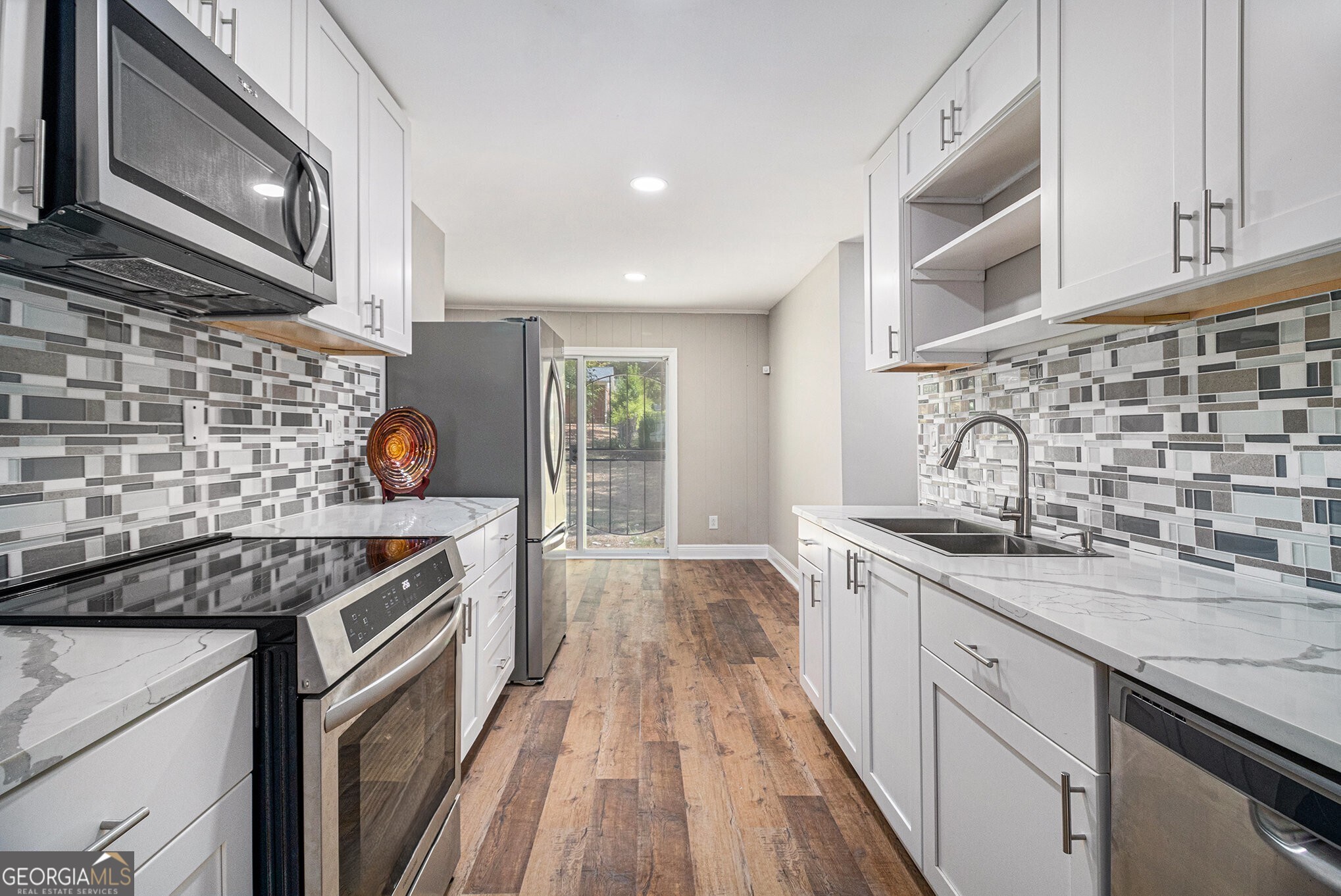 5316 The Savoy Street