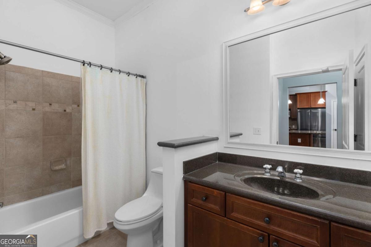 11 Perimeter Center E # 1404