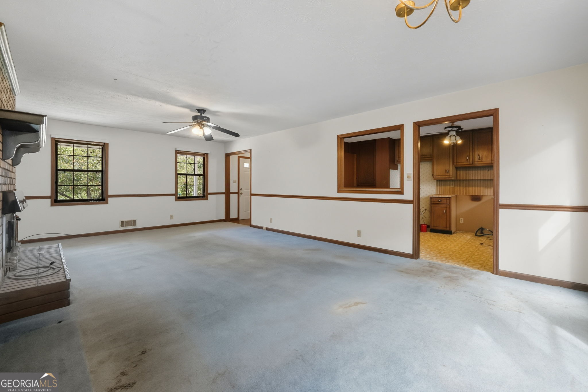 2105 Tropicana Drive