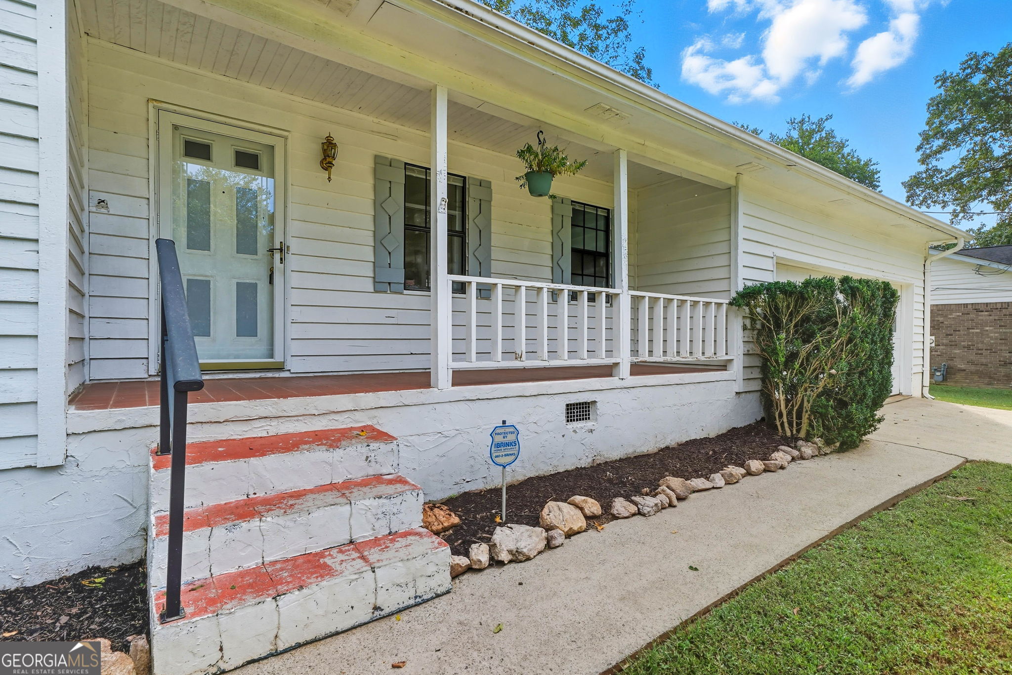 2105 Tropicana Drive