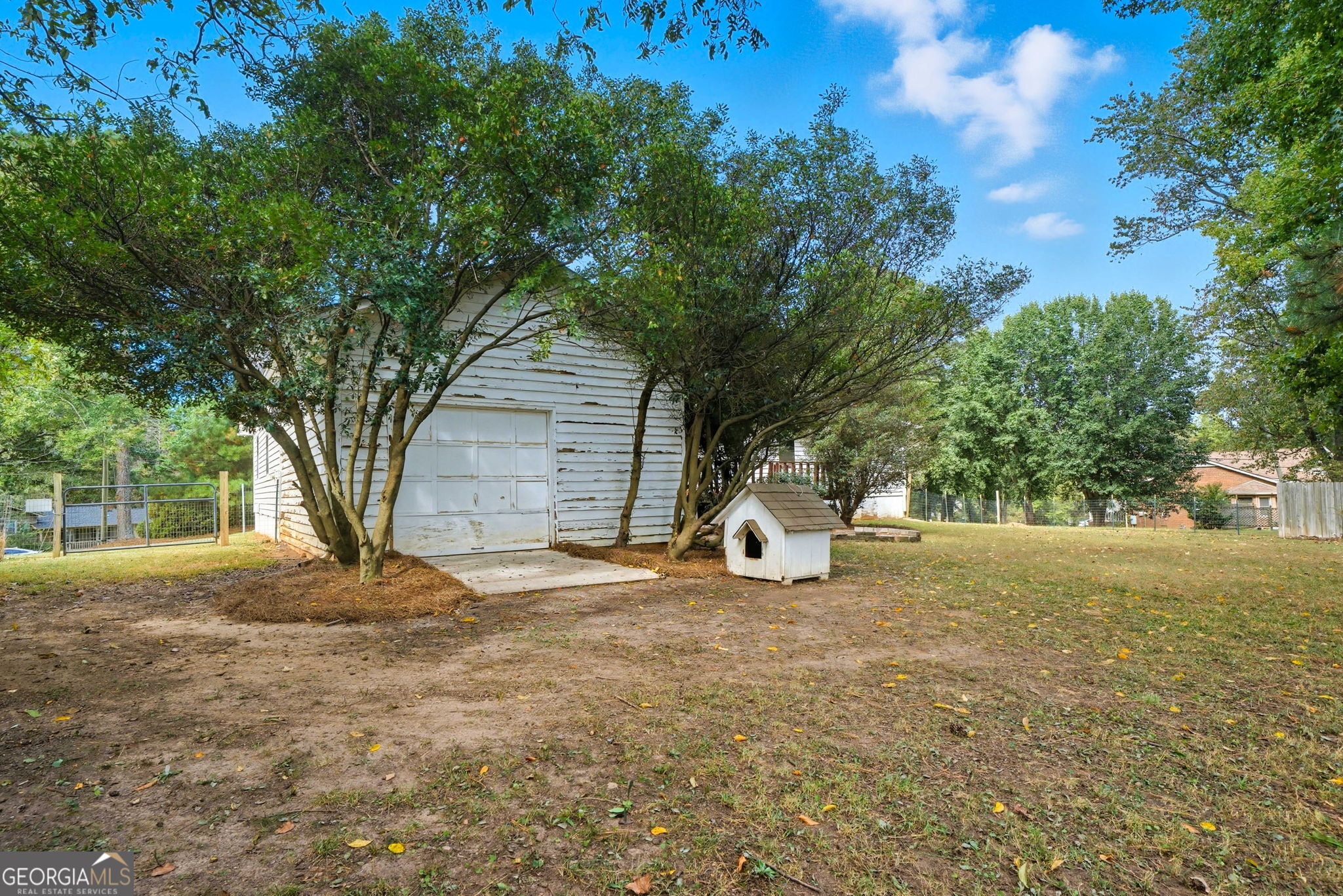 2105 Tropicana Drive