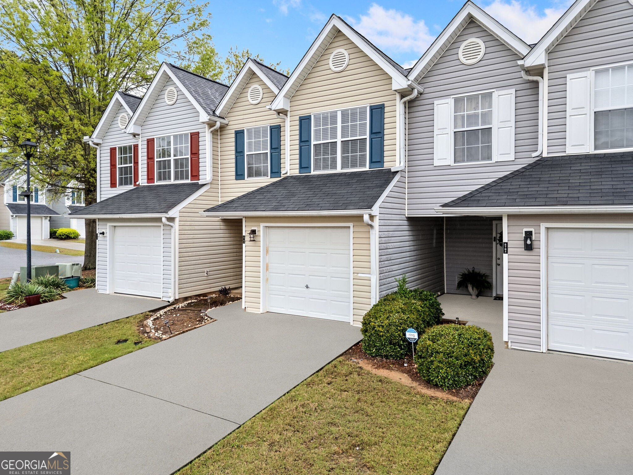 6703 Gallant Court SE