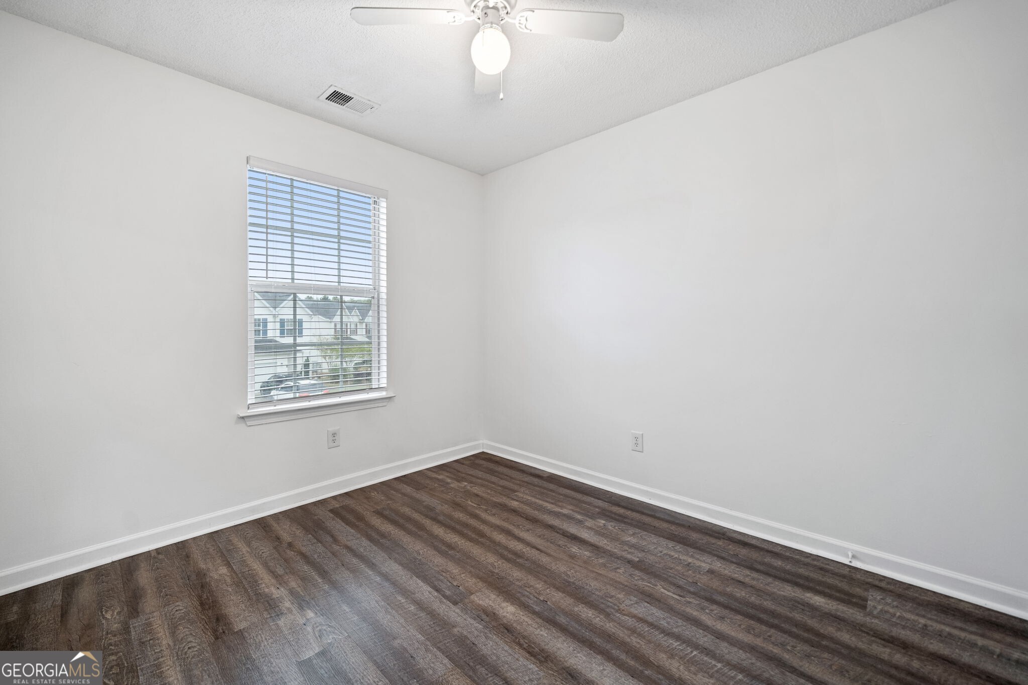 6703 Gallant Court SE