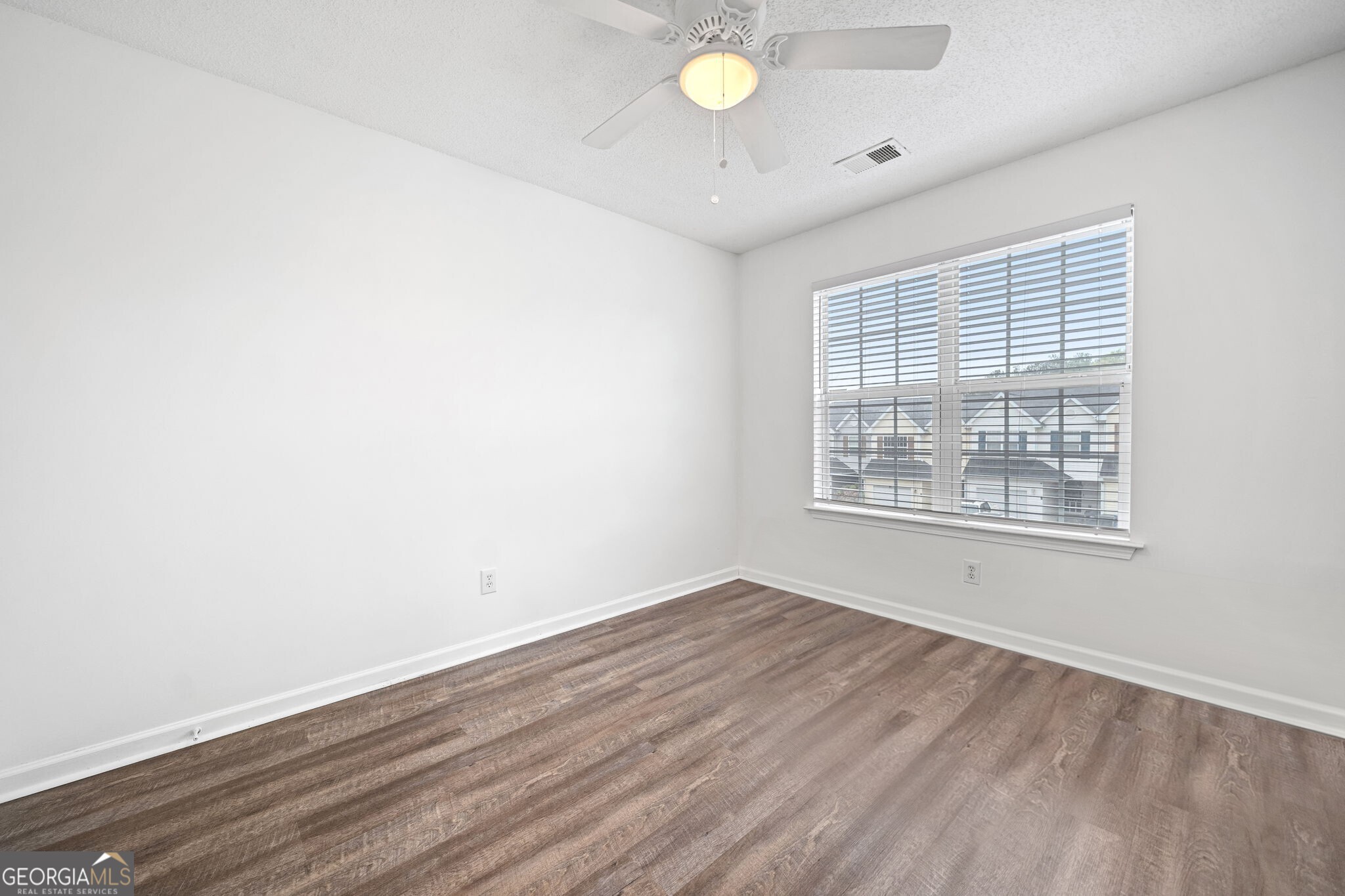 6703 Gallant Court SE