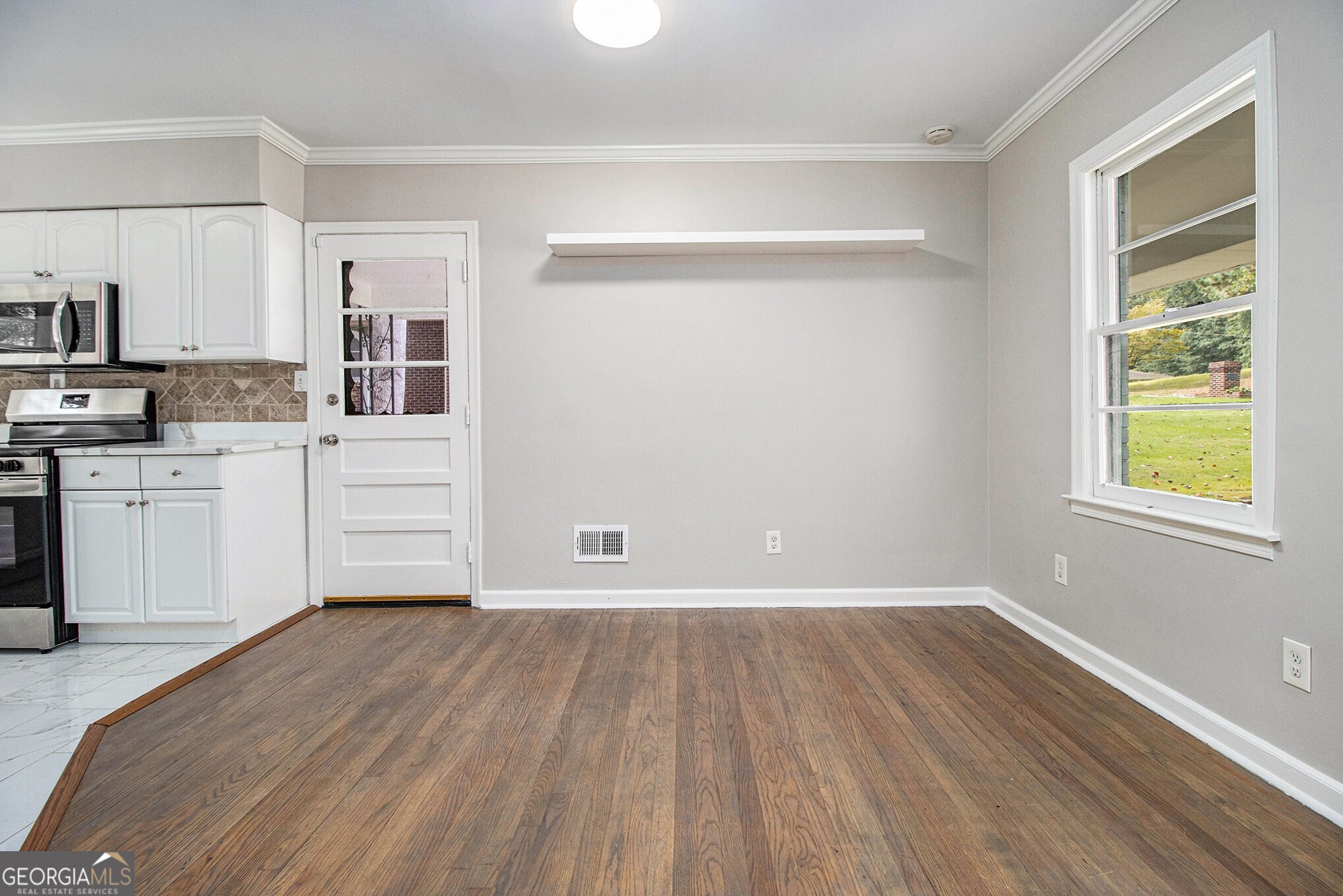 2550 Graywall Street