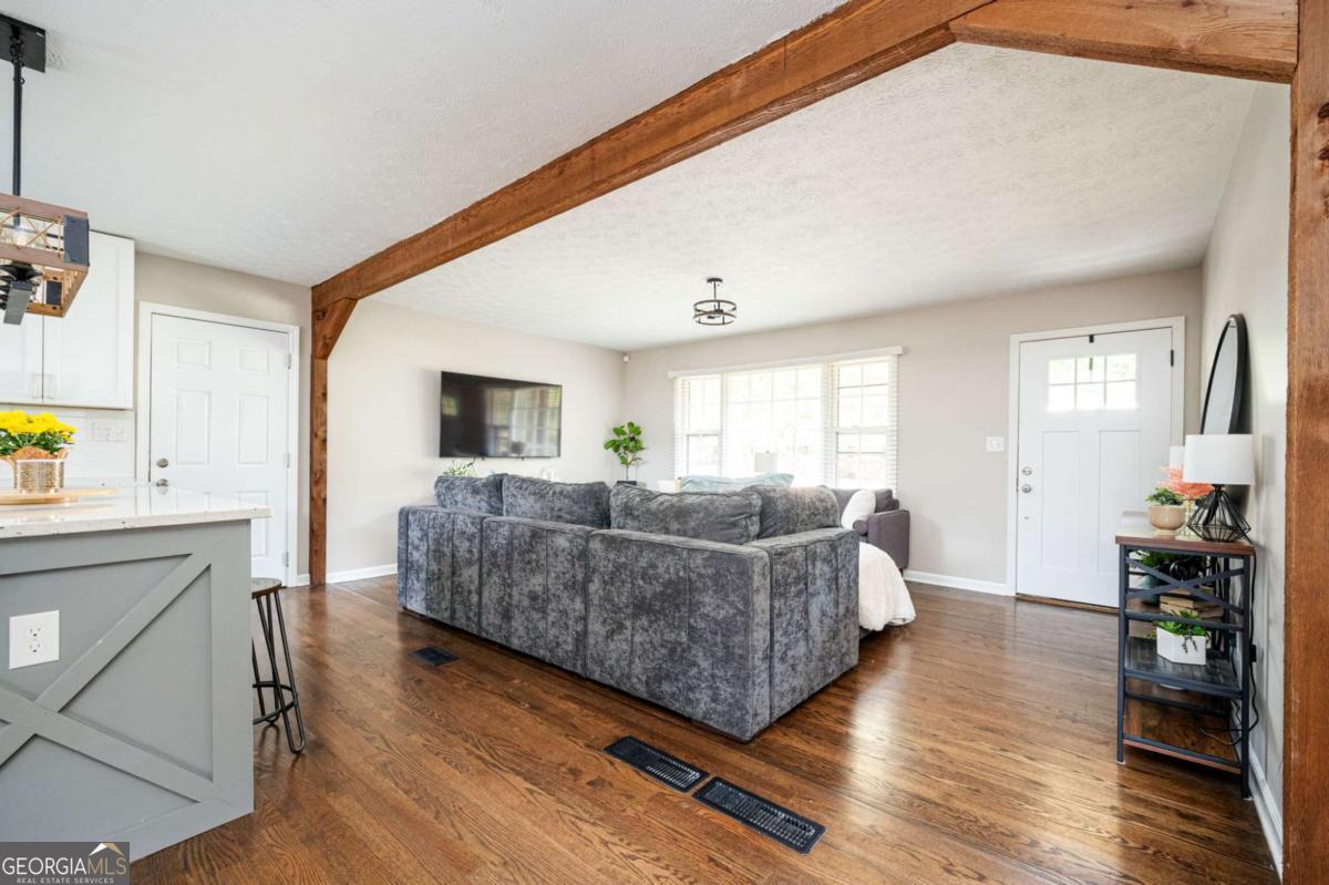 260 Diane Drive SE