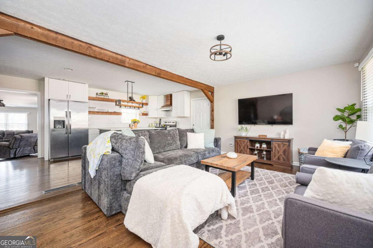 260 Diane Drive SE