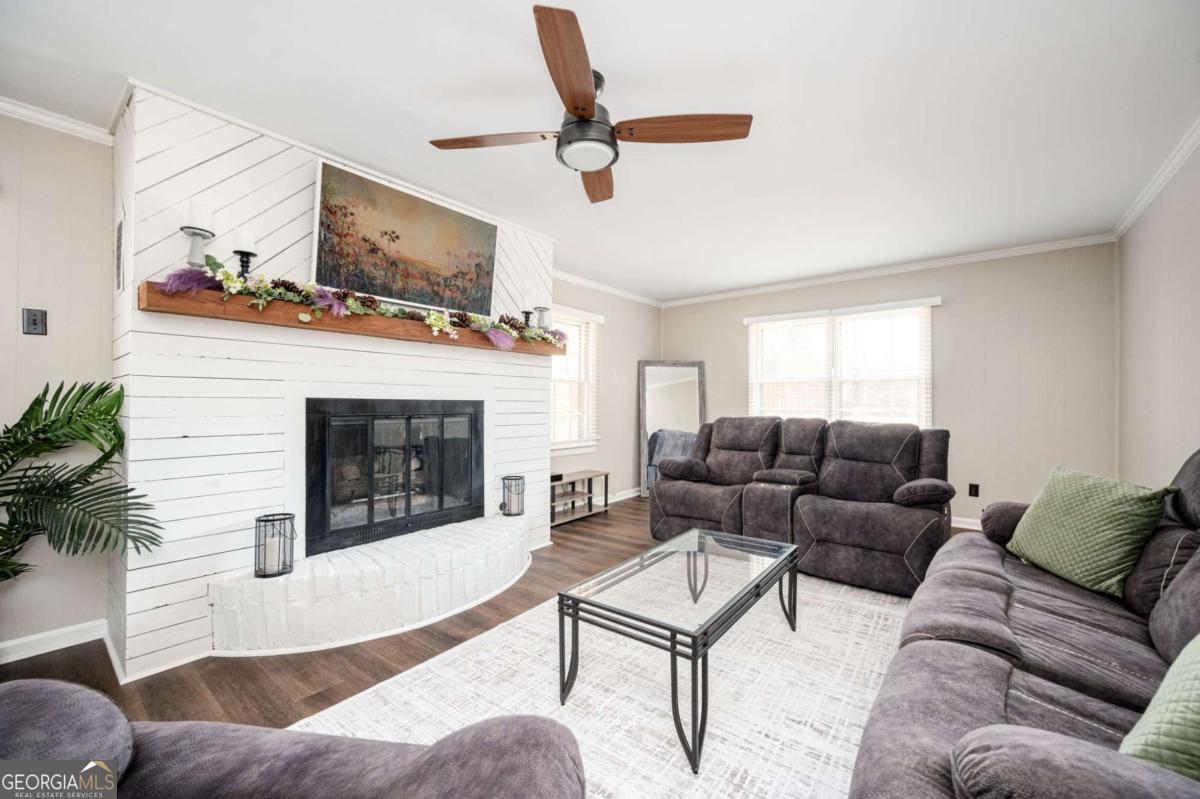 260 Diane Drive SE
