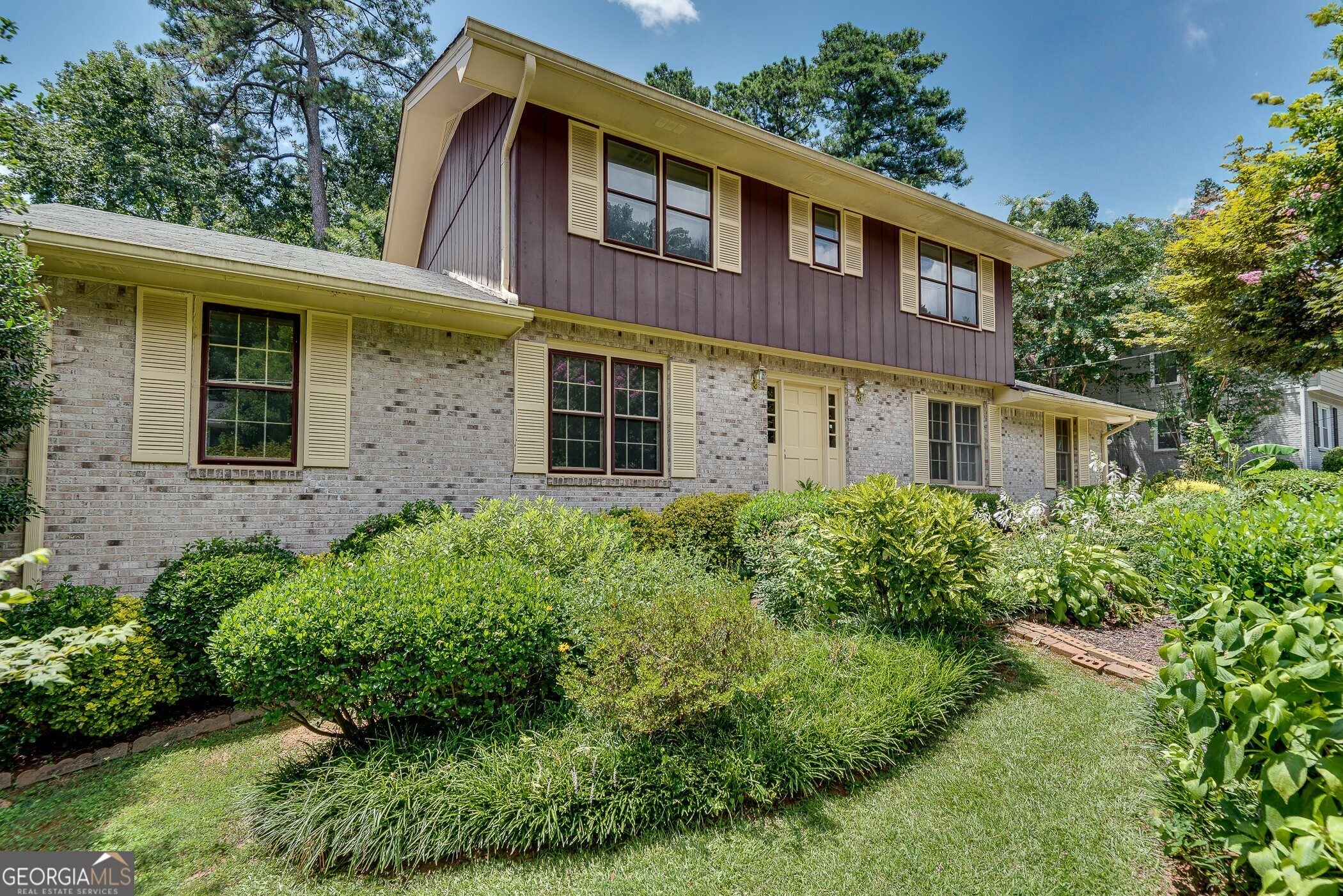 1534 Country Squire Court