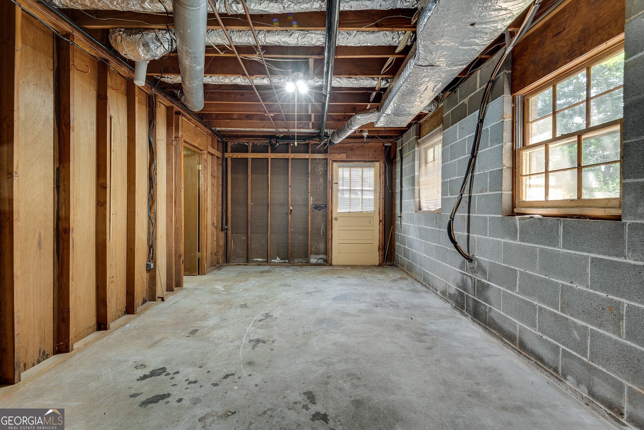 1534 Country Squire Court