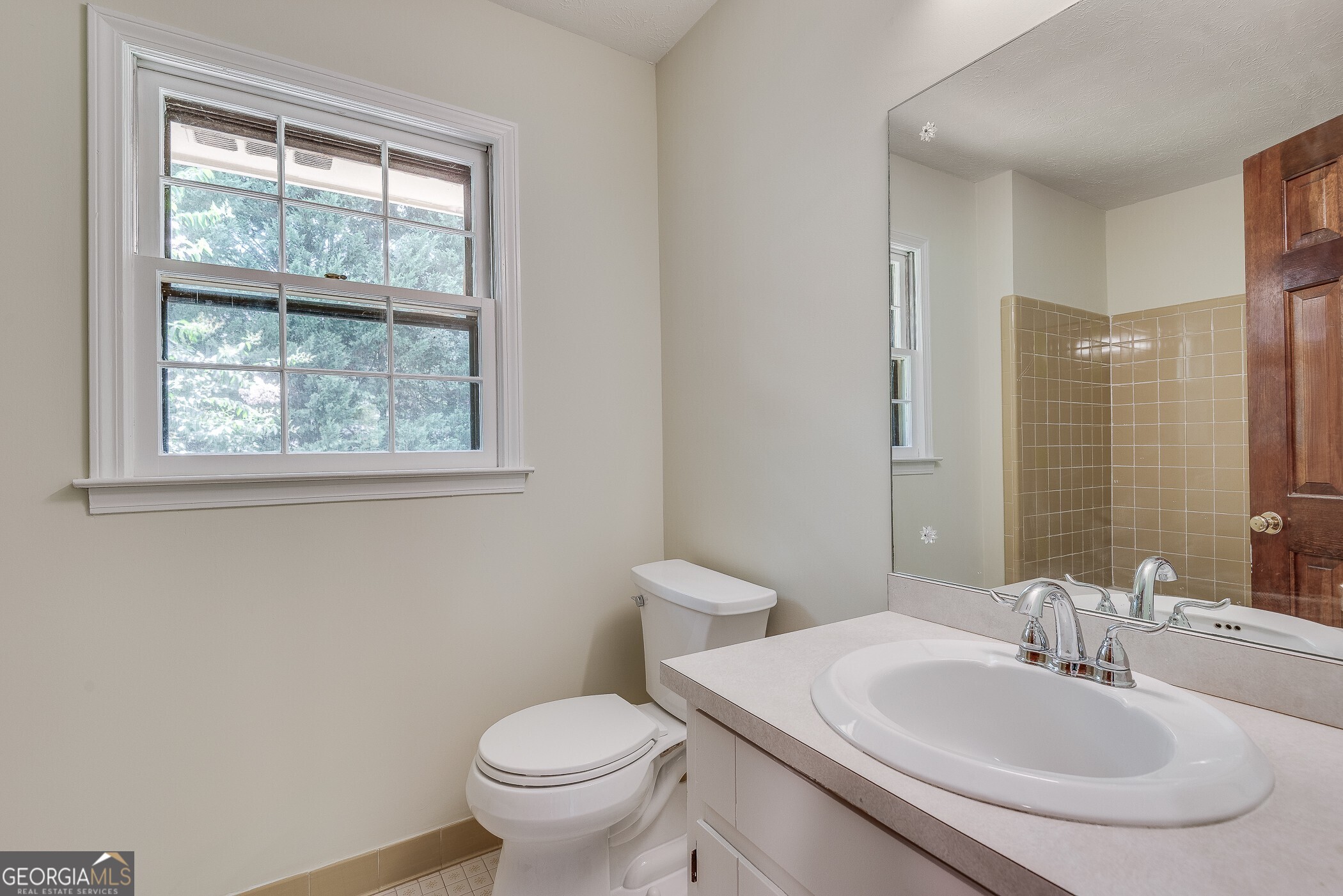 1534 Country Squire Court