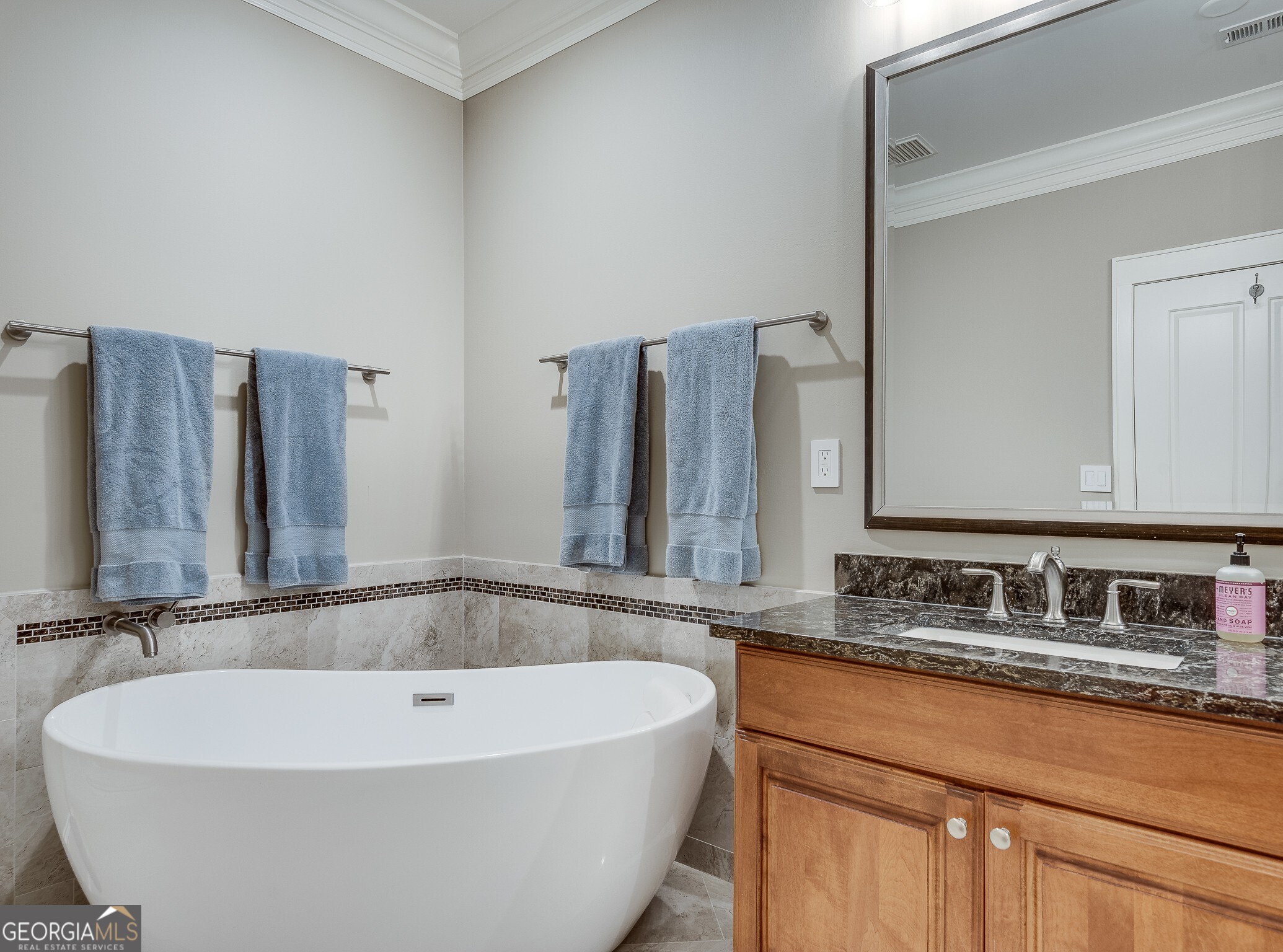 77 Peachtree Place NE # 409