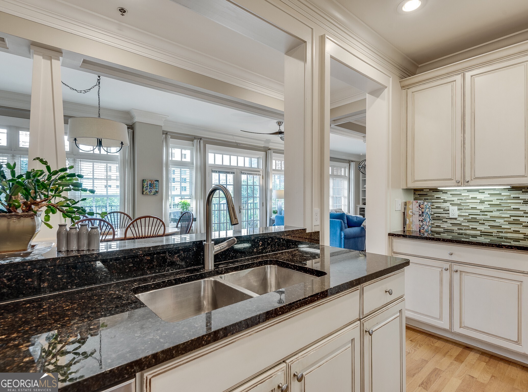 77 Peachtree Place NE # 409