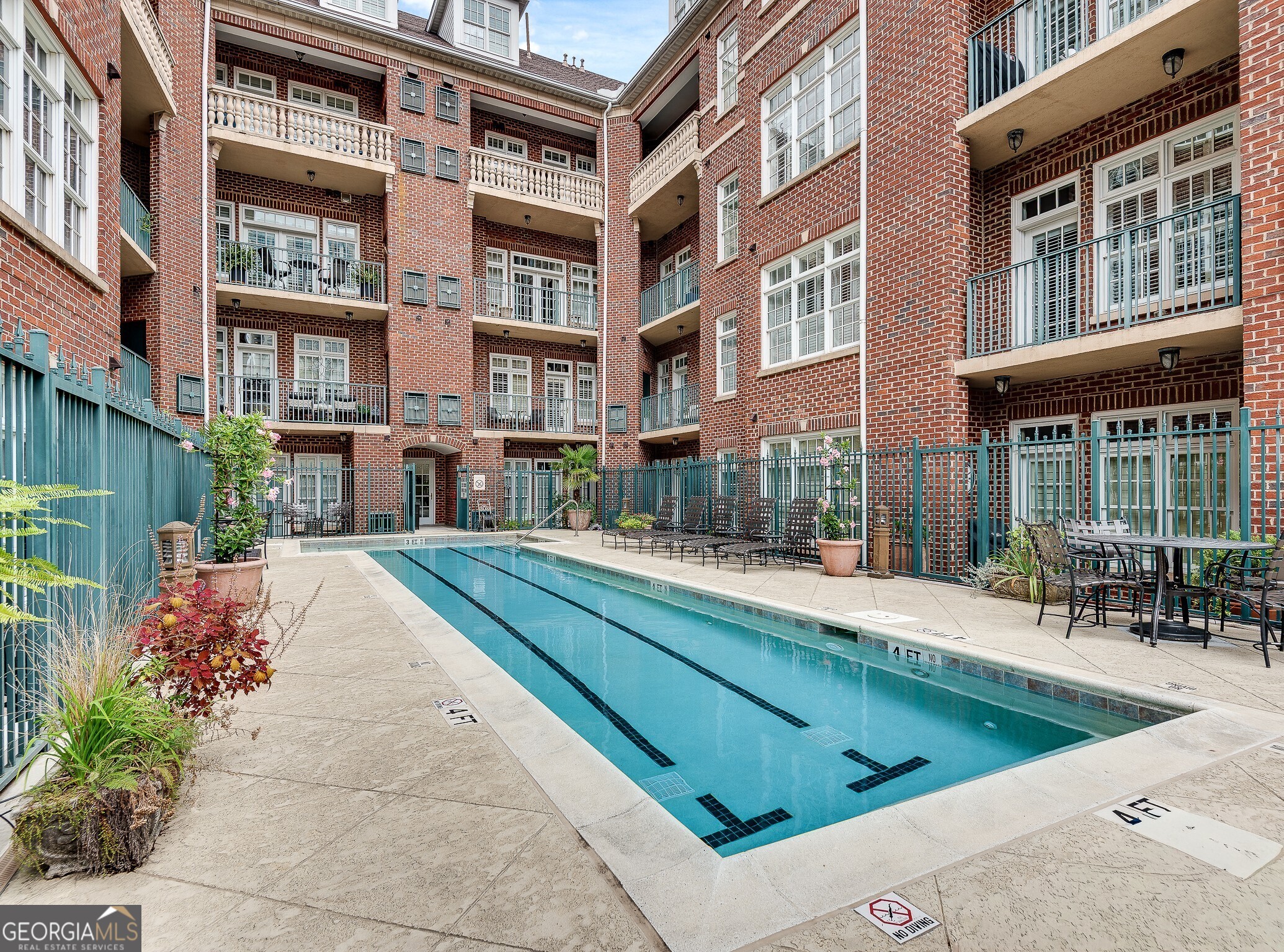 77 Peachtree Place NE # 409