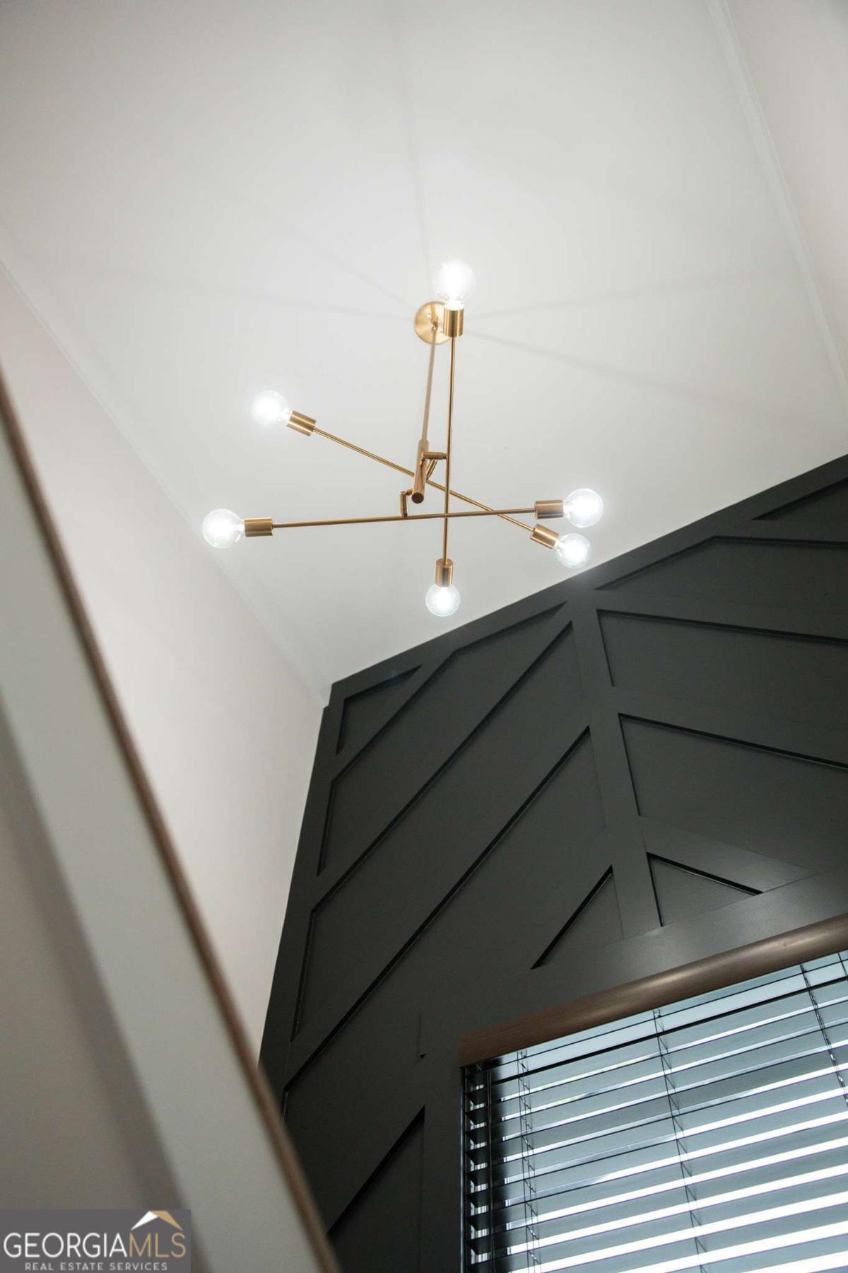 507 Casanova Street SE