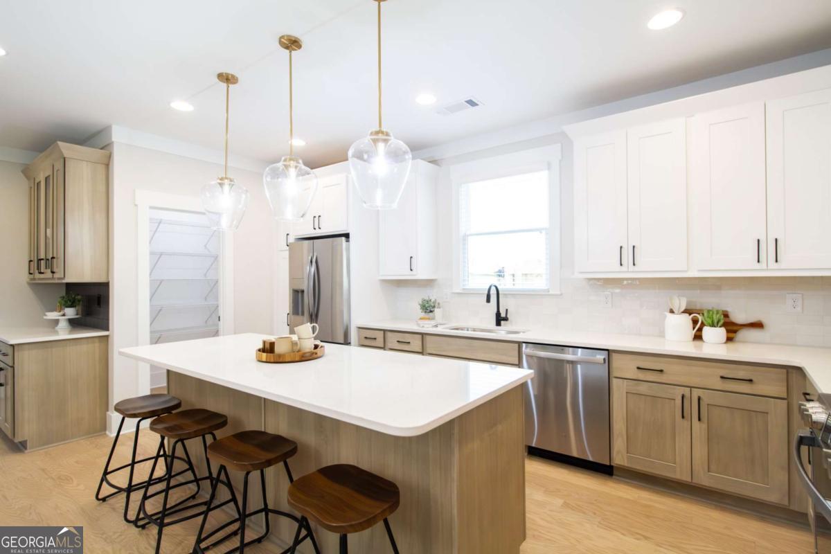 507 Casanova Street SE