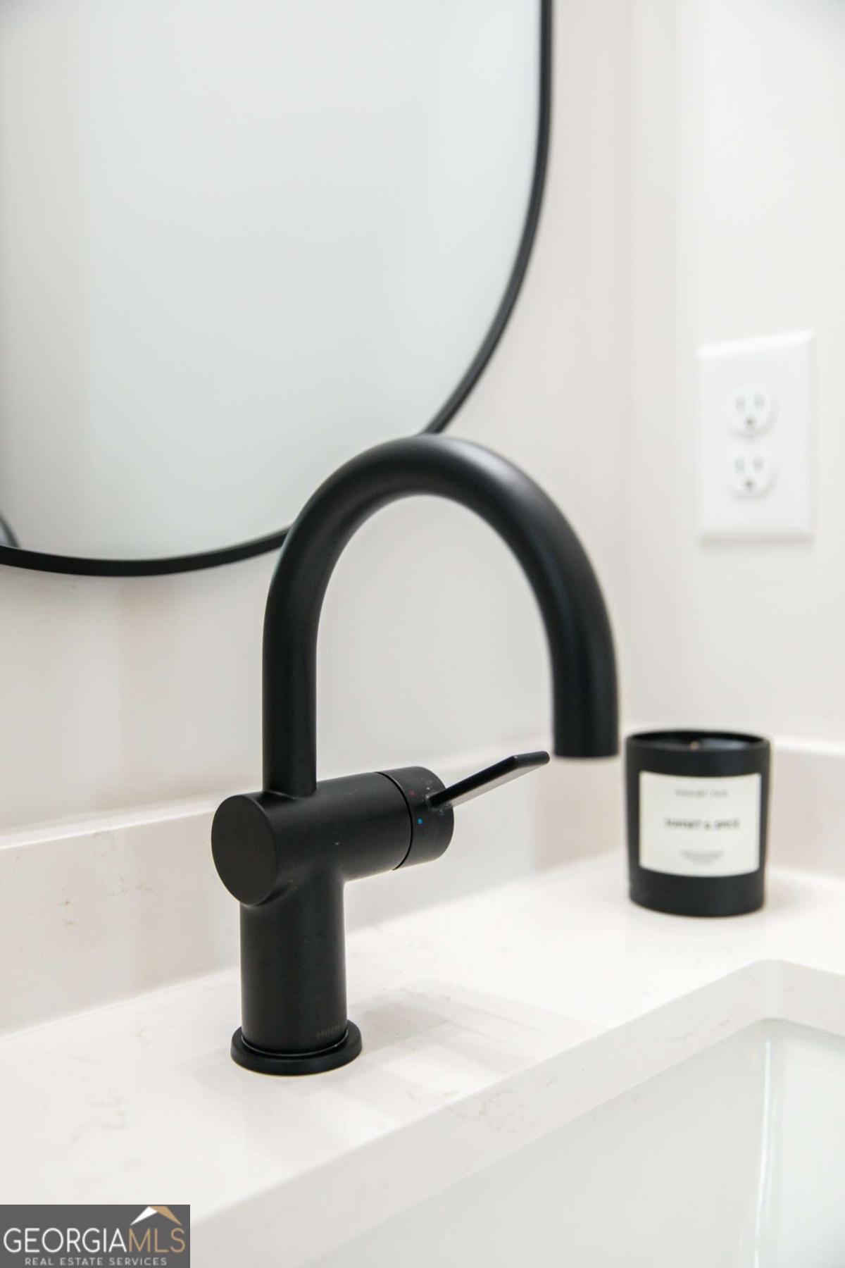 507 Casanova Street SE