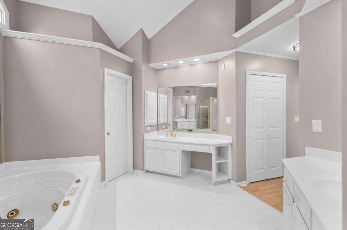 105 Kensington Pond Court