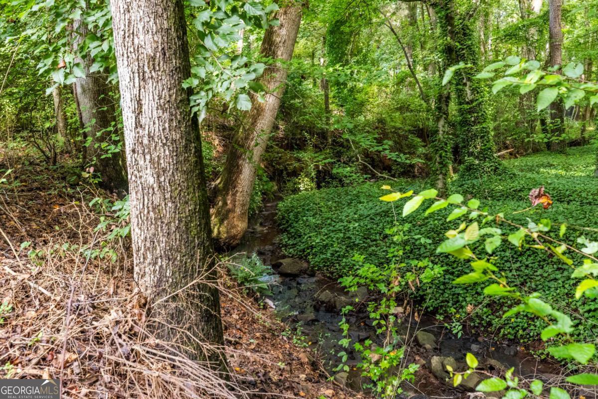 105 Kensington Pond Court