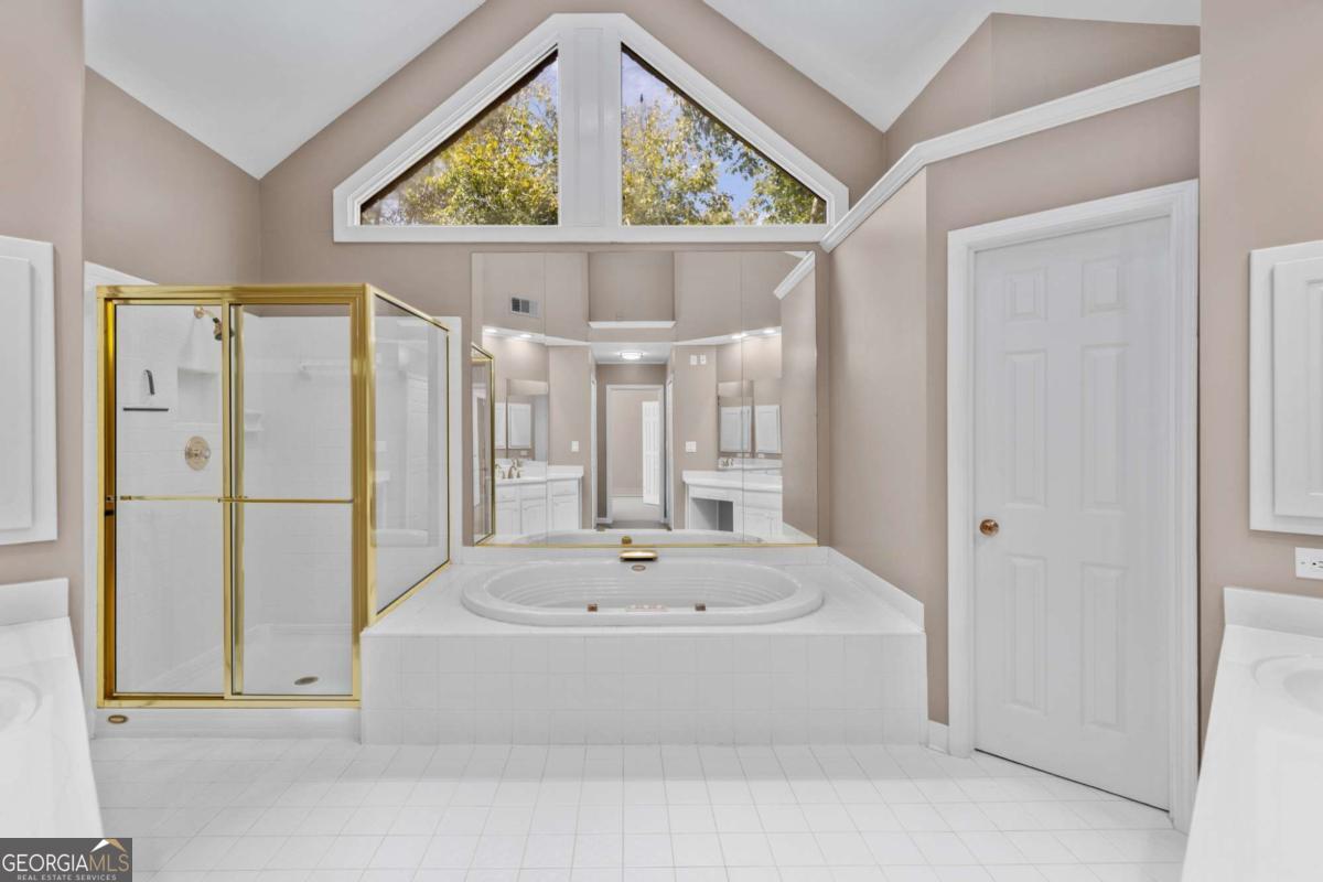 105 Kensington Pond Court