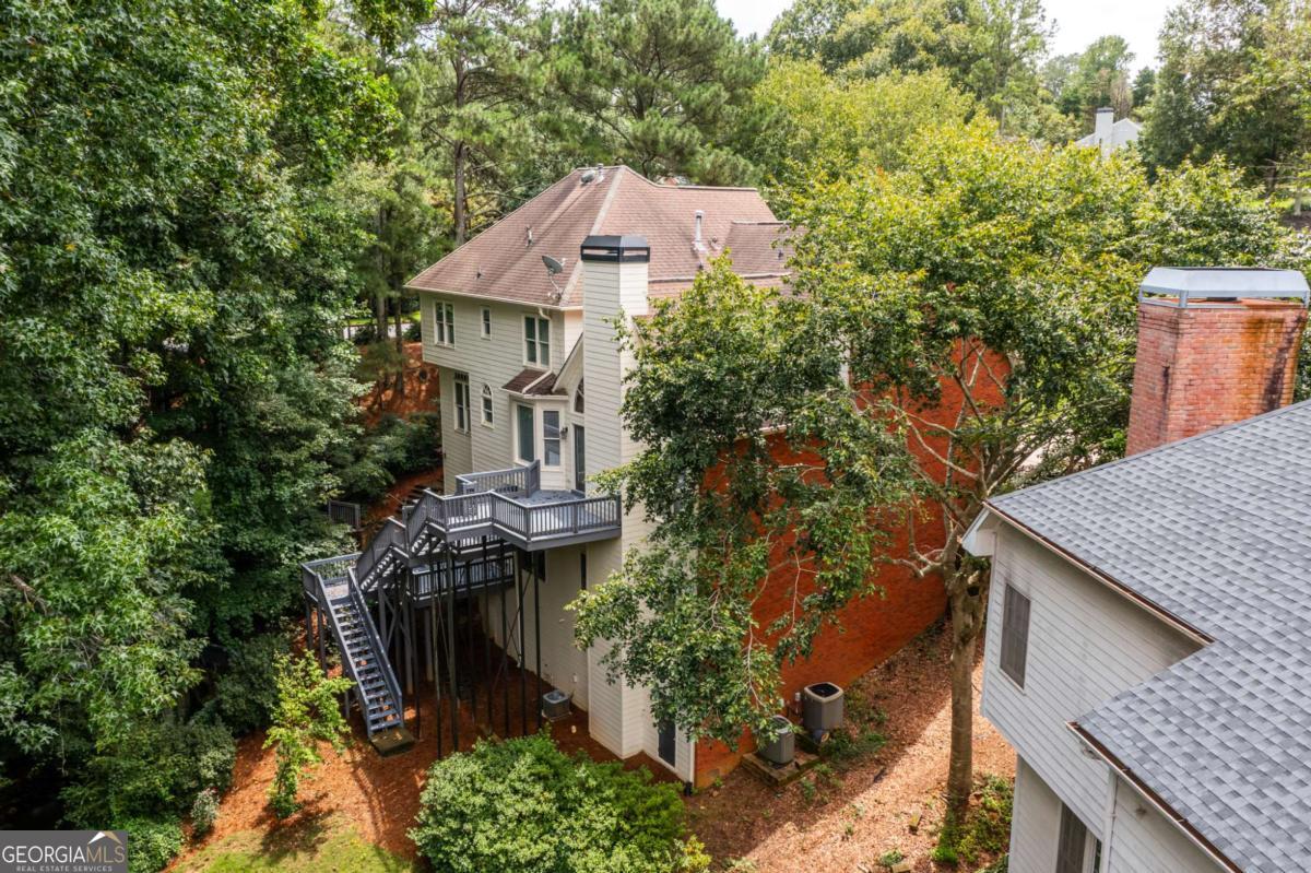 105 Kensington Pond Court