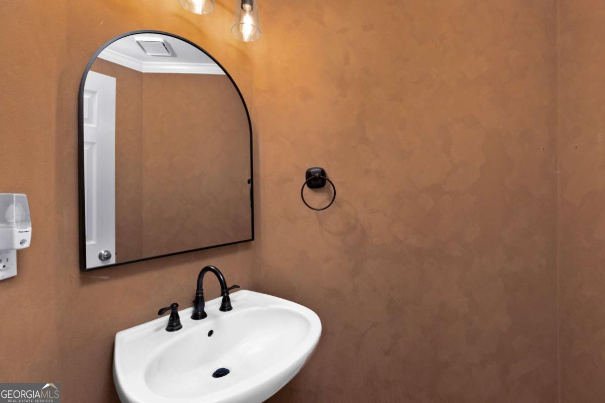 105 Kensington Pond Court